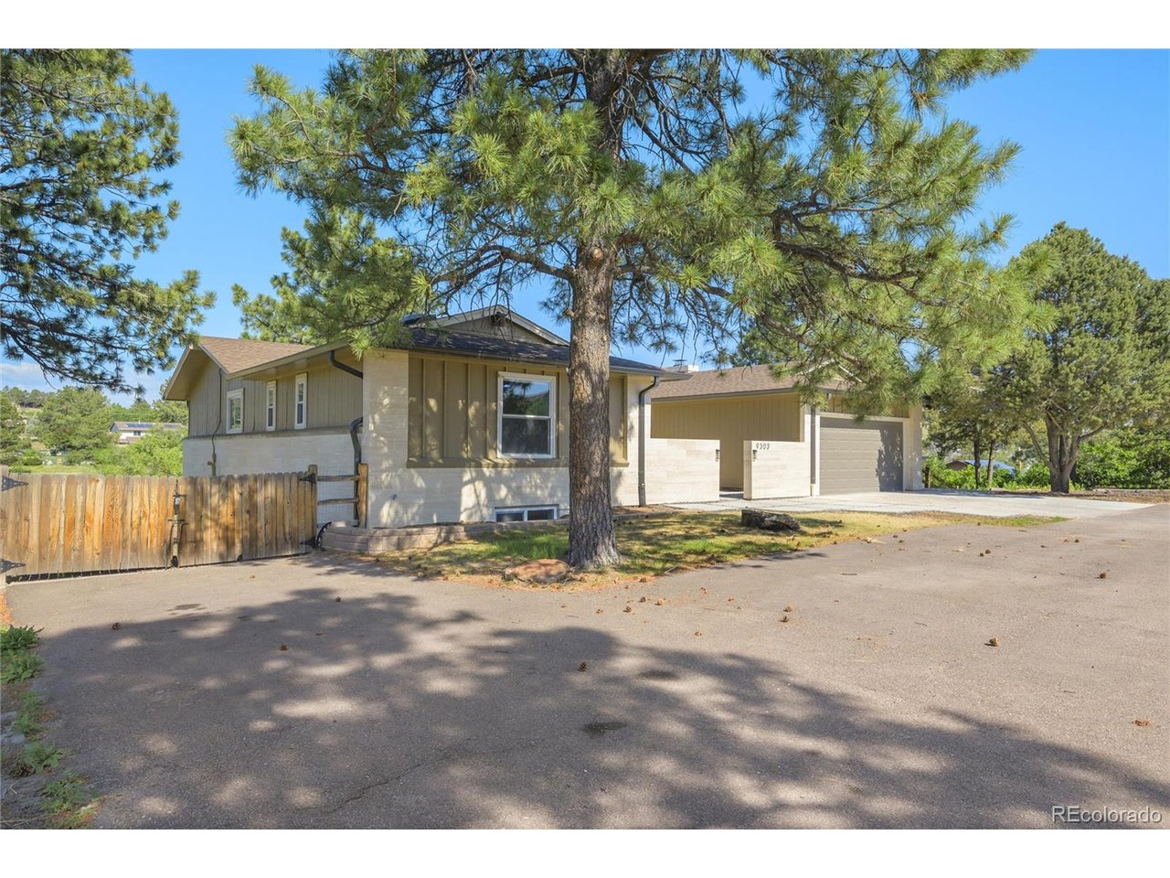 Photo 1 of 30 — 9303 Clydesdale Rd, Castle Rock, CO 80108