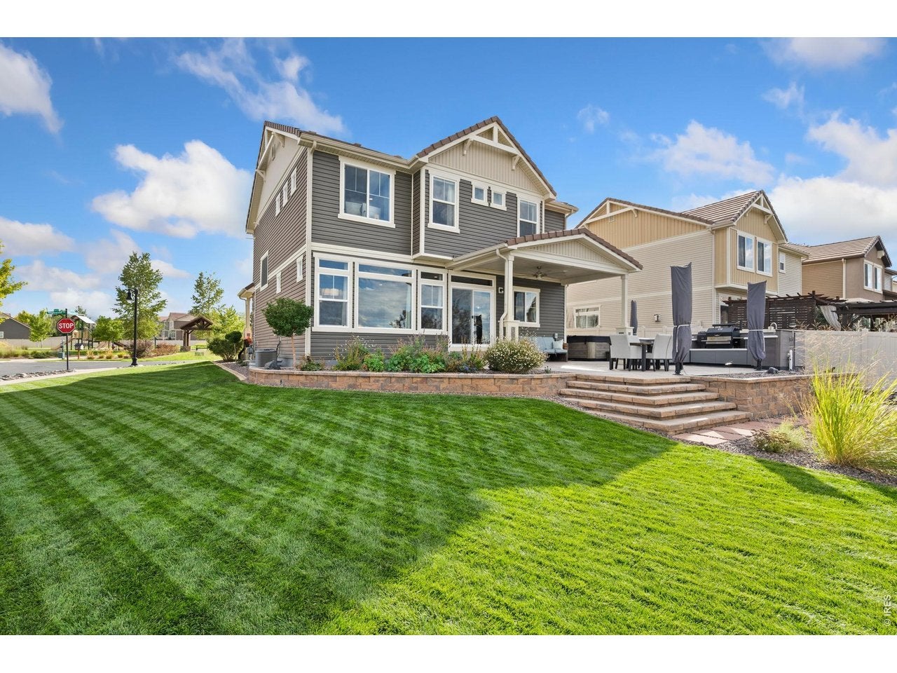 3413 Maplewood Ln