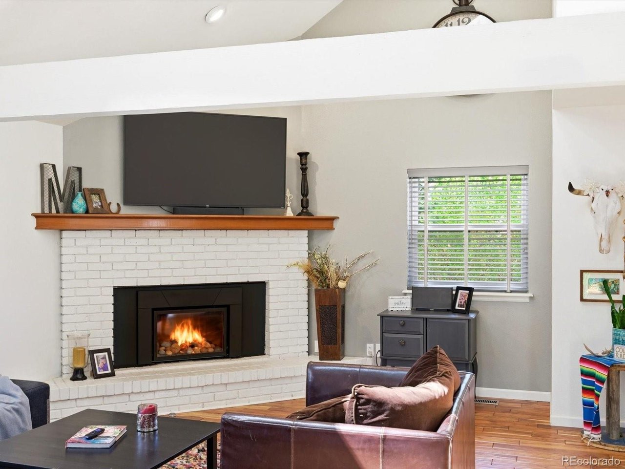 800 Racquet Ln