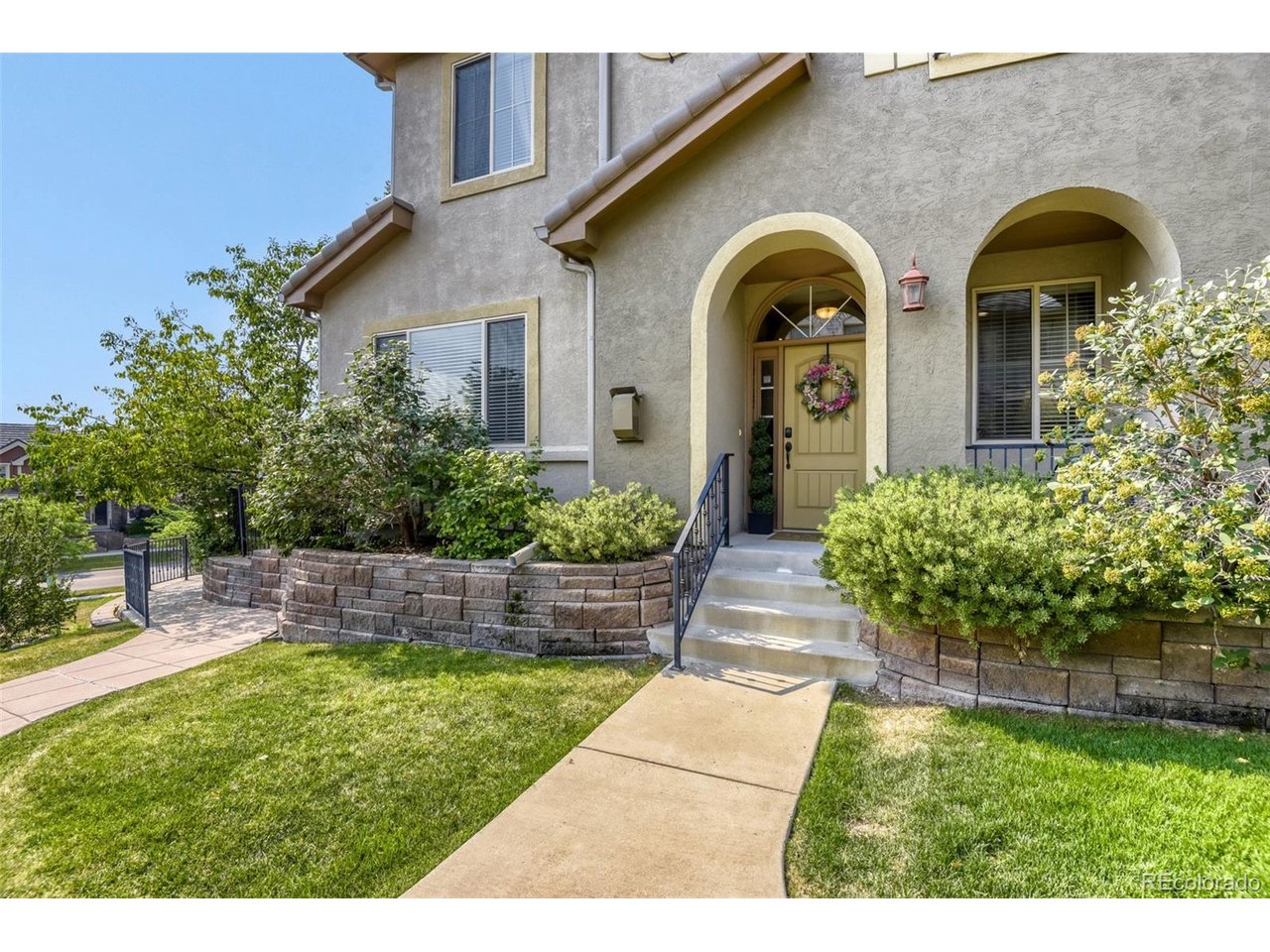 Photo 1 of 38 — 10122 Bluffmont Ln, Lone Tree, CO 80124