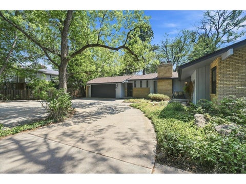 Tiny photo for 181 Pawnee Dr, Boulder, CO 80303 (MLS # 1066153)