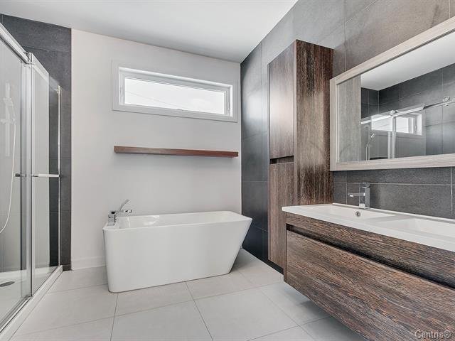 Mirabel, QC J7N 0X5, Canada, 3 Bedrooms Bedrooms, ,1 BathroomBathrooms,Residential,Active,104907