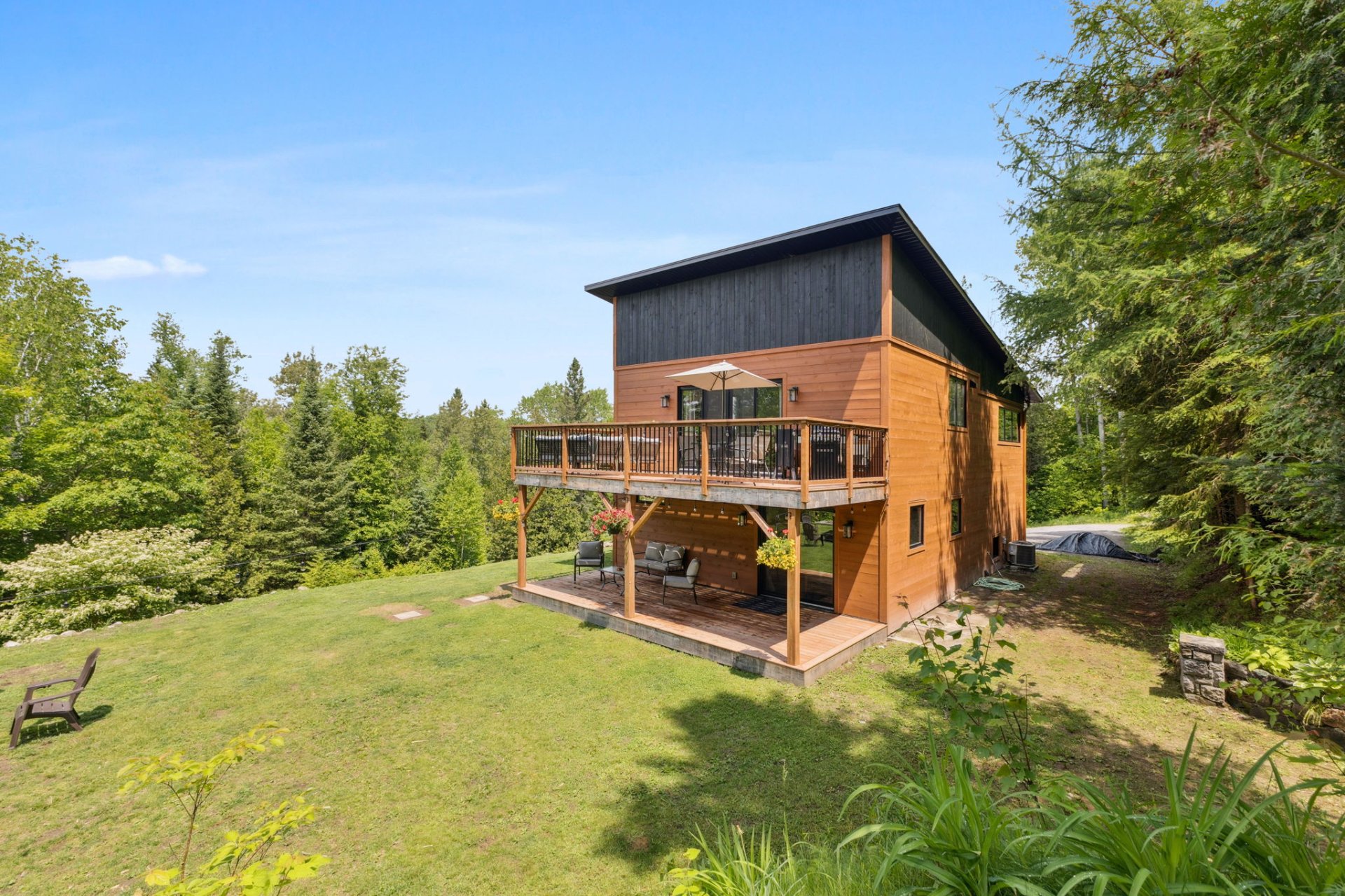 La Pêche, QC J0X 2W0, Canada, 2 Bedrooms Bedrooms, ,1 BathroomBathrooms,Residential,Active,151743