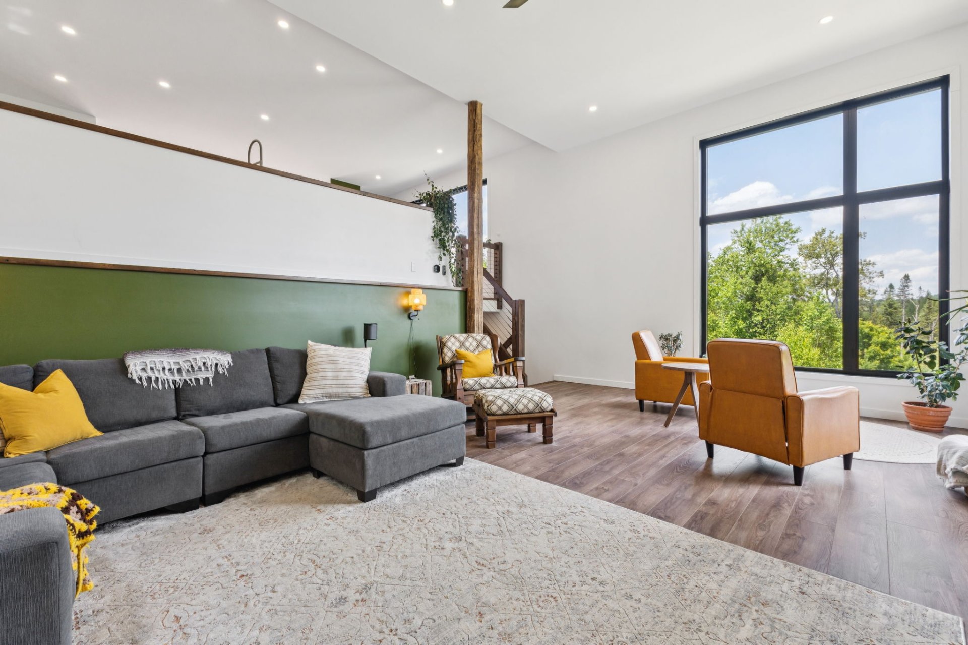 La Pêche, QC J0X 2W0, Canada, 2 Bedrooms Bedrooms, ,1 BathroomBathrooms,Residential,Active,151743