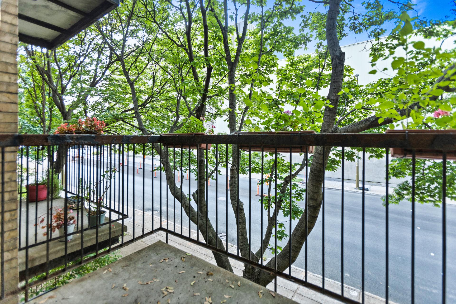 Montréal (Le Sud-Ouest), QC H3J 2S2, Canada, 2 Bedrooms Bedrooms, ,1 BathroomBathrooms,Residential,Active,45364