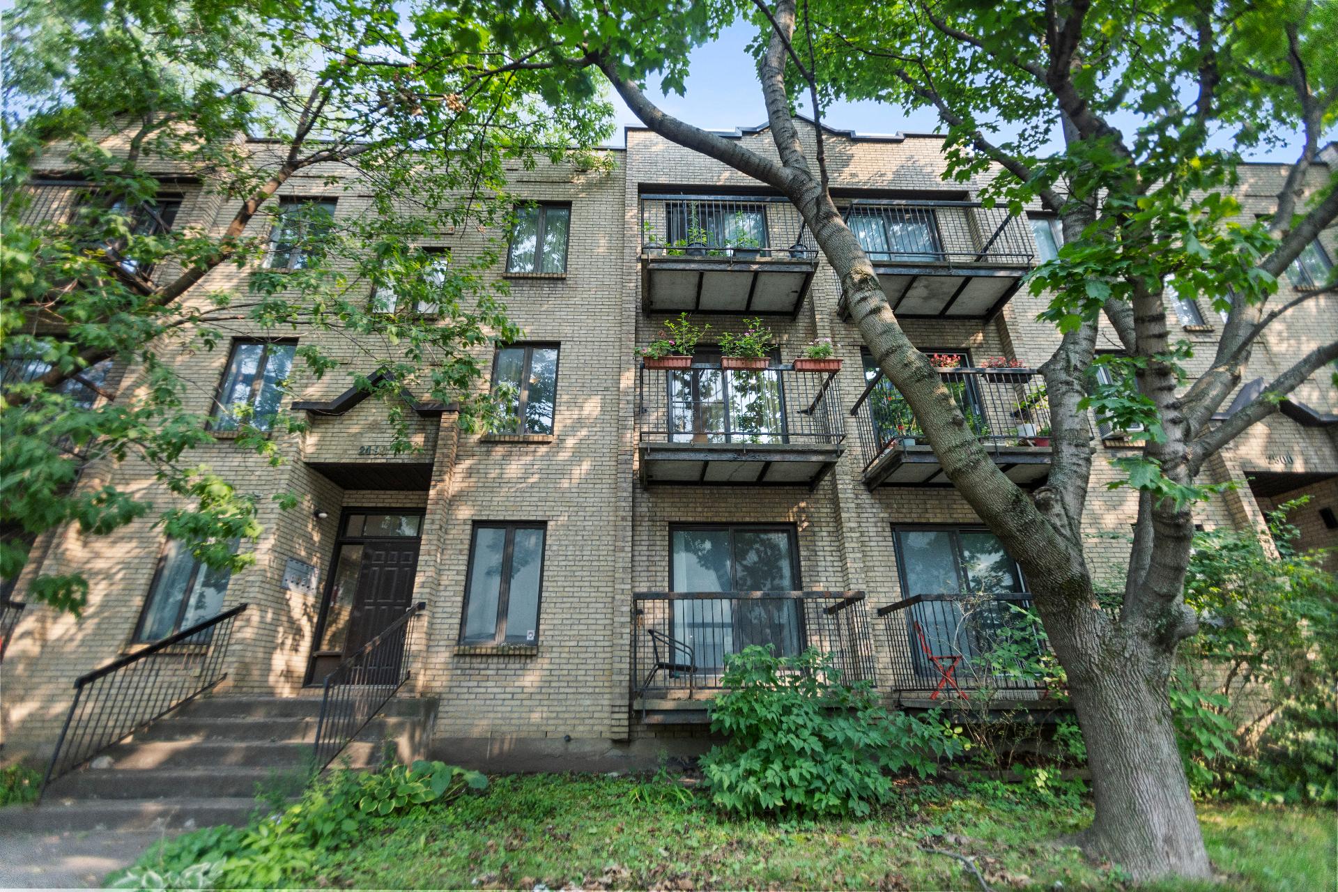 Montréal (Le Sud-Ouest), QC H3J 2S2, Canada, 2 Bedrooms Bedrooms, ,1 BathroomBathrooms,Residential,Active,45364