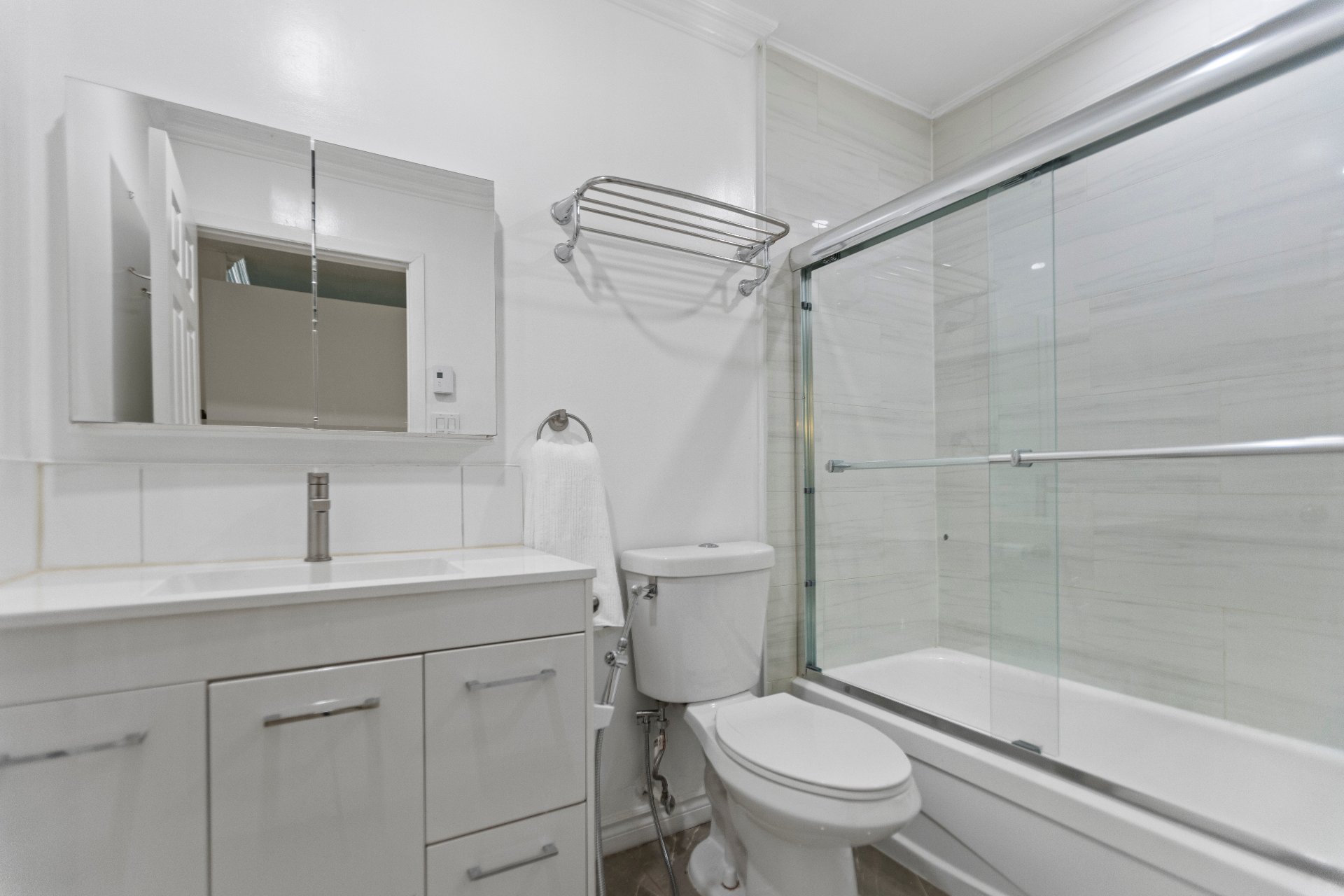 Montréal (Le Sud-Ouest), QC H3J 2S2, Canada, 2 Bedrooms Bedrooms, ,1 BathroomBathrooms,Residential,Active,45364