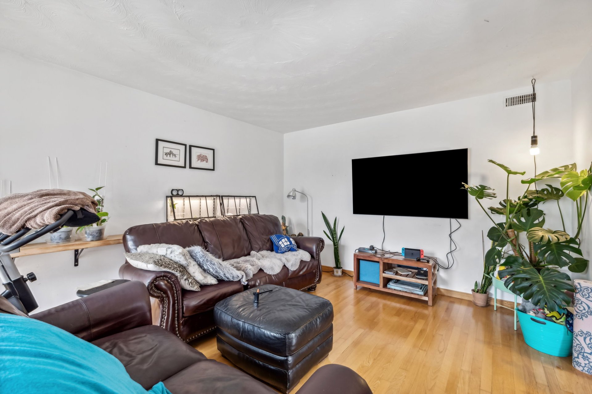 Gatineau (Gatineau), QC J8P 2A7, Canada, 4 Bedrooms Bedrooms, ,1 BathroomBathrooms,Residential,Active,20238