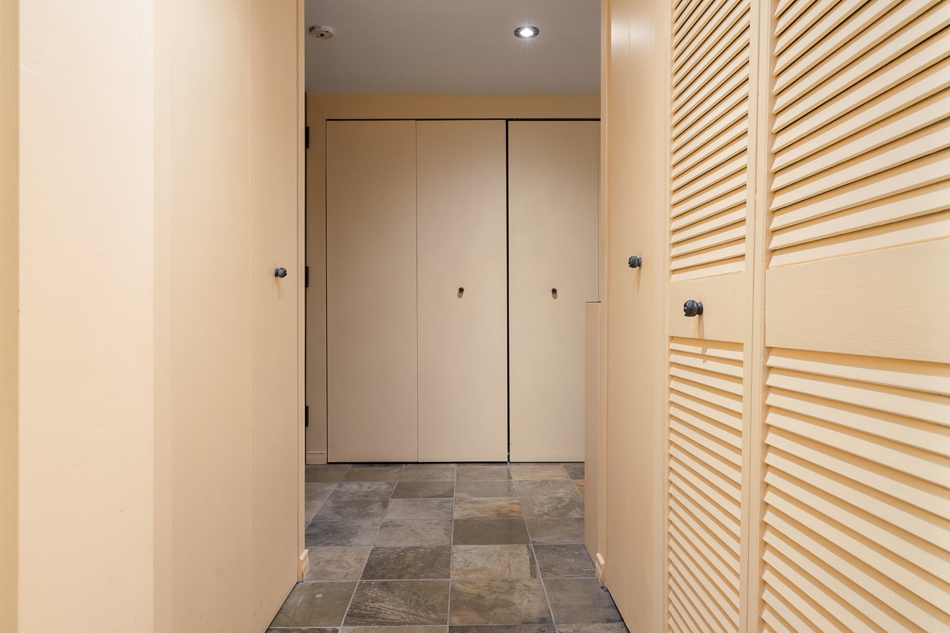 Montréal (Ville-Marie), QC H3G 2P5, Canada, ,1 BathroomBathrooms,Residential,Active,110483