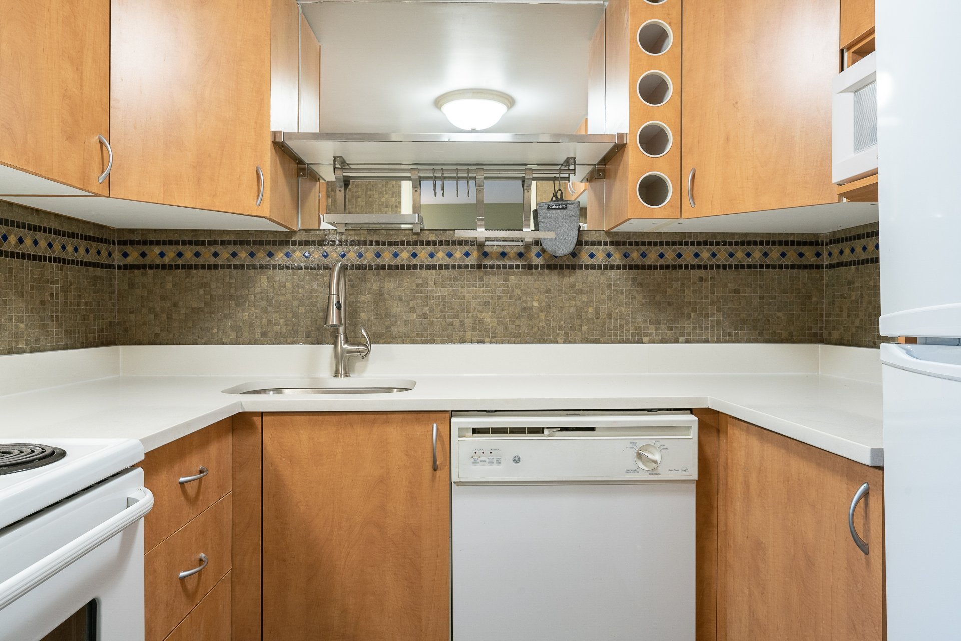 Montréal (Ville-Marie), QC H3G 2P5, Canada, ,1 BathroomBathrooms,Residential,Active,110483