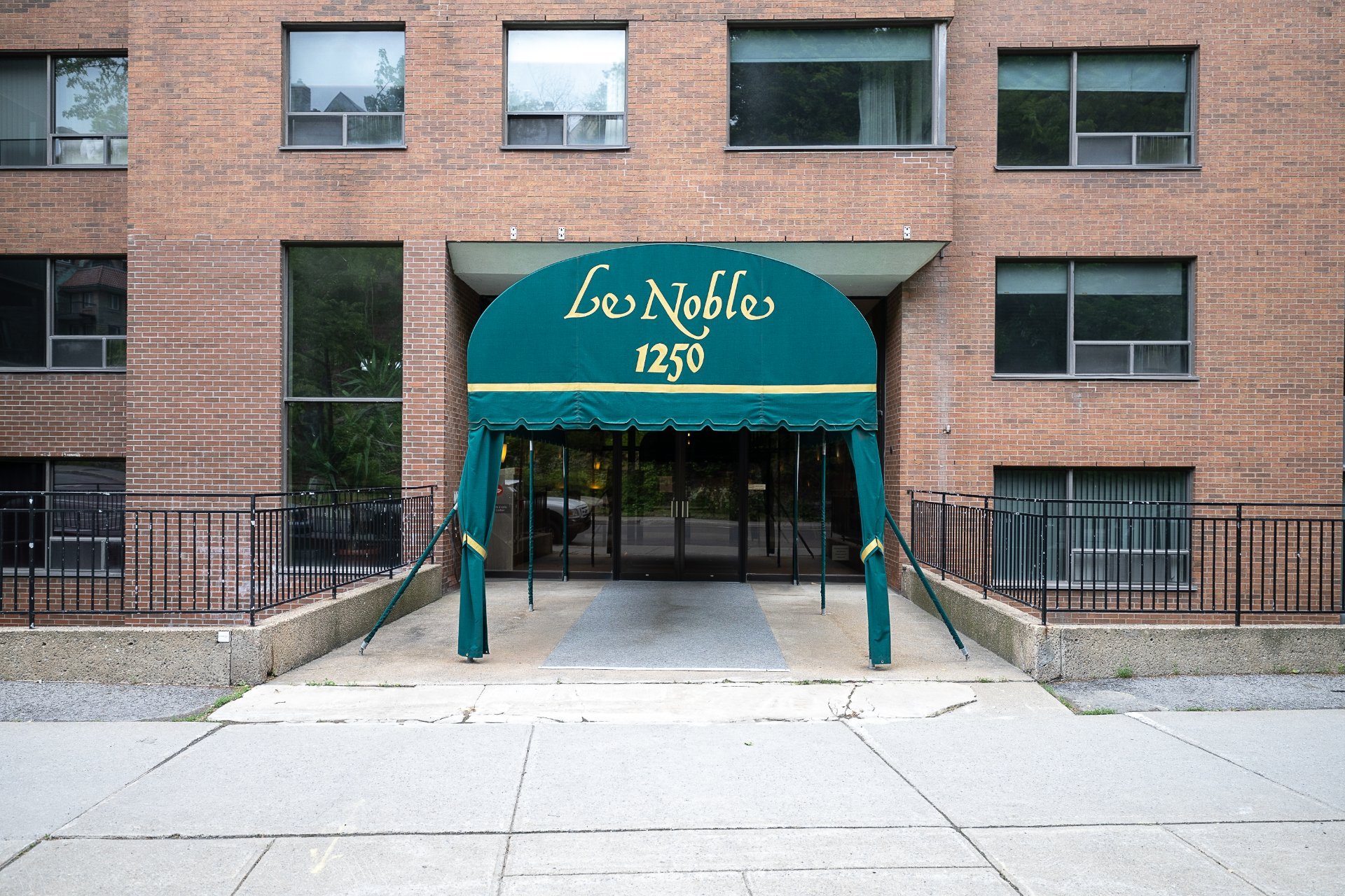 Montréal (Ville-Marie), QC H3G 2P5, Canada, ,1 BathroomBathrooms,Residential,Active,110483