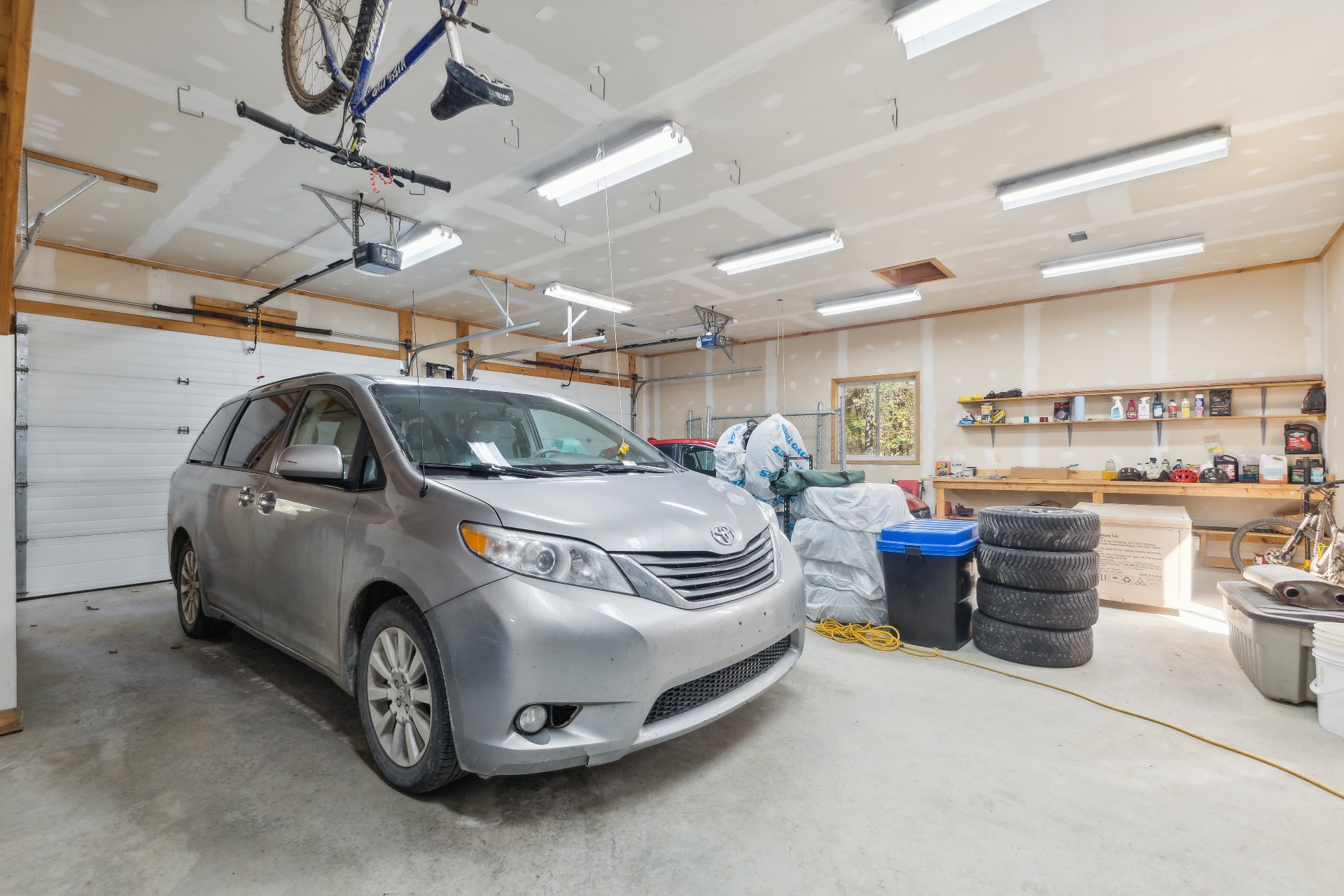 La Pêche, QC J0X 3G0, Canada, 3 Bedrooms Bedrooms, ,2 BathroomsBathrooms,Residential,Active,40301