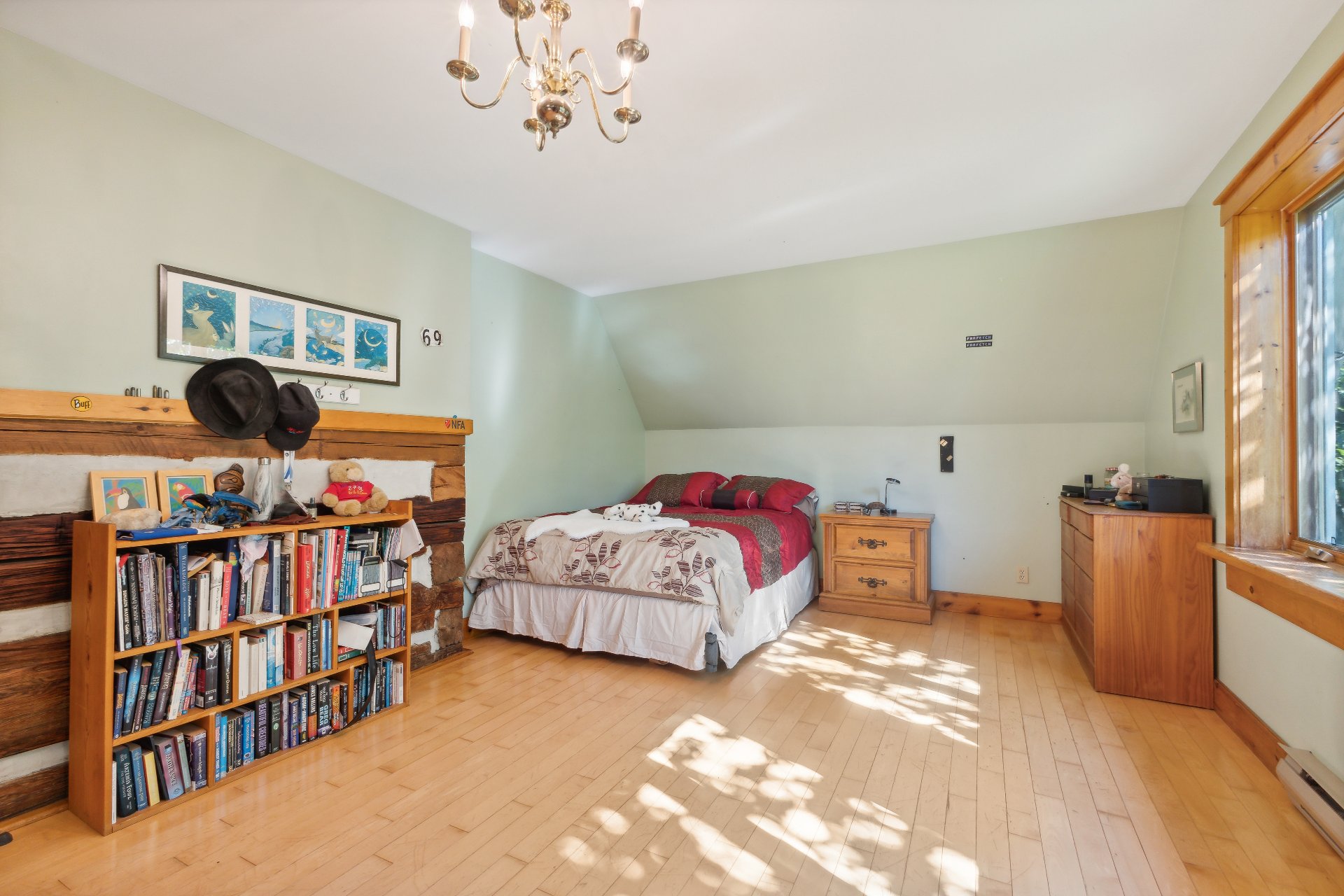 La Pêche, QC J0X 3G0, Canada, 3 Bedrooms Bedrooms, ,2 BathroomsBathrooms,Residential,Active,40301