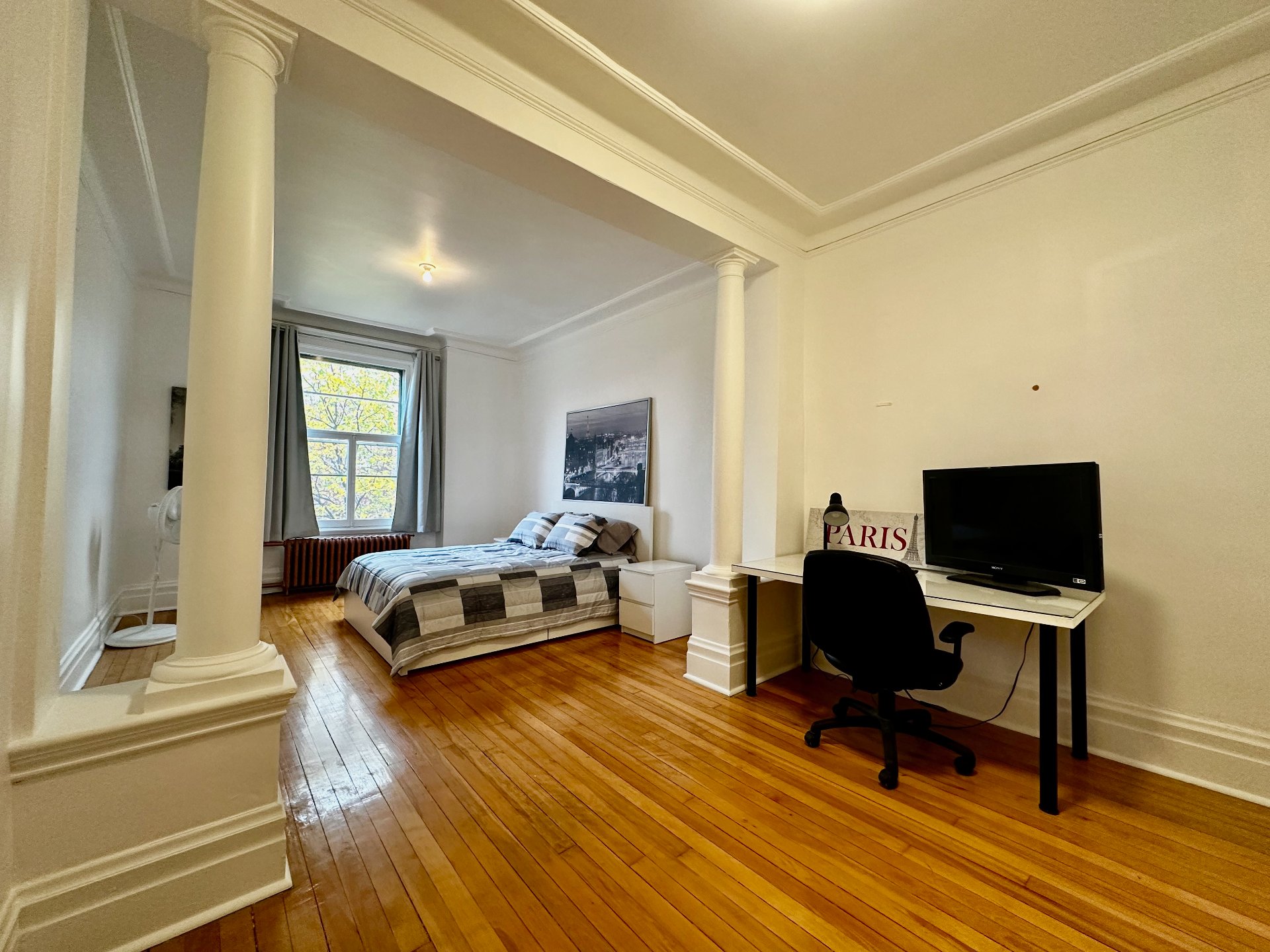 Montréal (Côte-Des-Neiges/Notre-Dame-De-Grâce), QC H4A 3H2, Canada, 3 Bedrooms Bedrooms, ,1 BathroomBathrooms,Residential,Active,35879