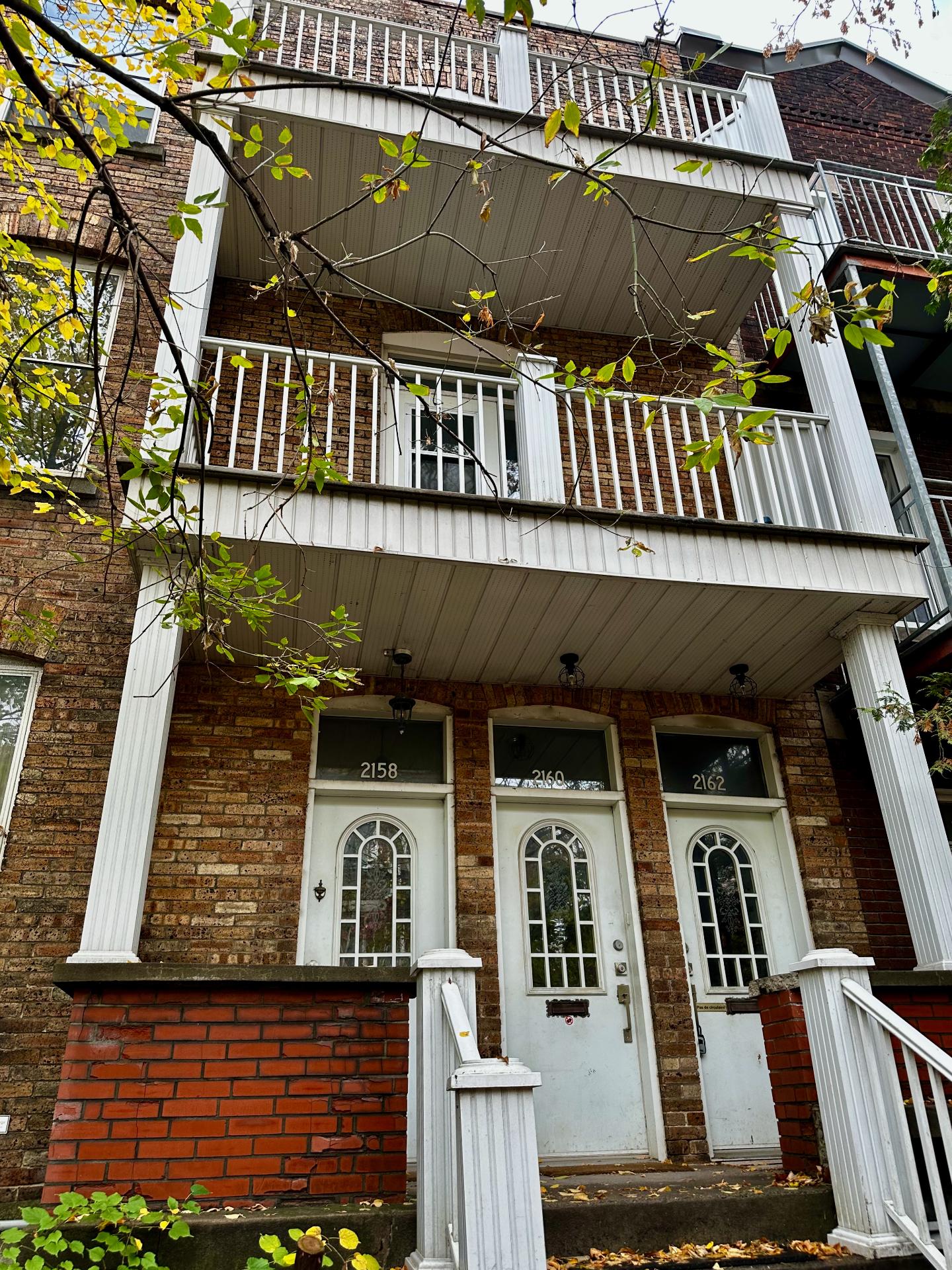 Montréal (Côte-Des-Neiges/Notre-Dame-De-Grâce), QC H4A 3H2, Canada, 3 Bedrooms Bedrooms, ,1 BathroomBathrooms,Residential,Active,35879 Montréal (Côte-Des-Neiges/Notre-Dame-De-Grâce), QC H4A 3H2, Canada, 3 Bedrooms Bedrooms, ,1 BathroomBathrooms,Residential,Active,35879