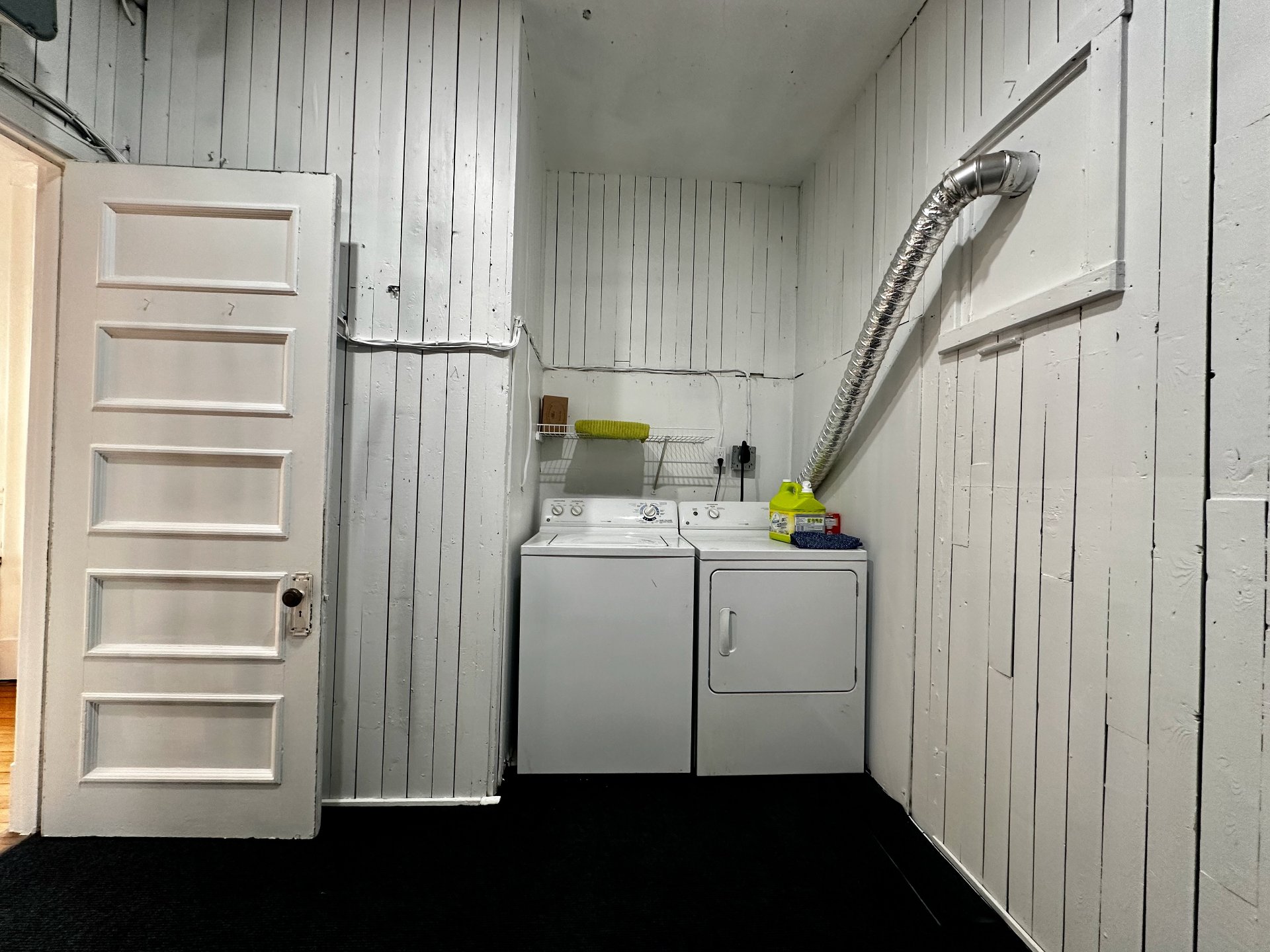 Montréal (Côte-Des-Neiges/Notre-Dame-De-Grâce), QC H4A 3H2, Canada, 3 Bedrooms Bedrooms, ,1 BathroomBathrooms,Residential,Active,35879