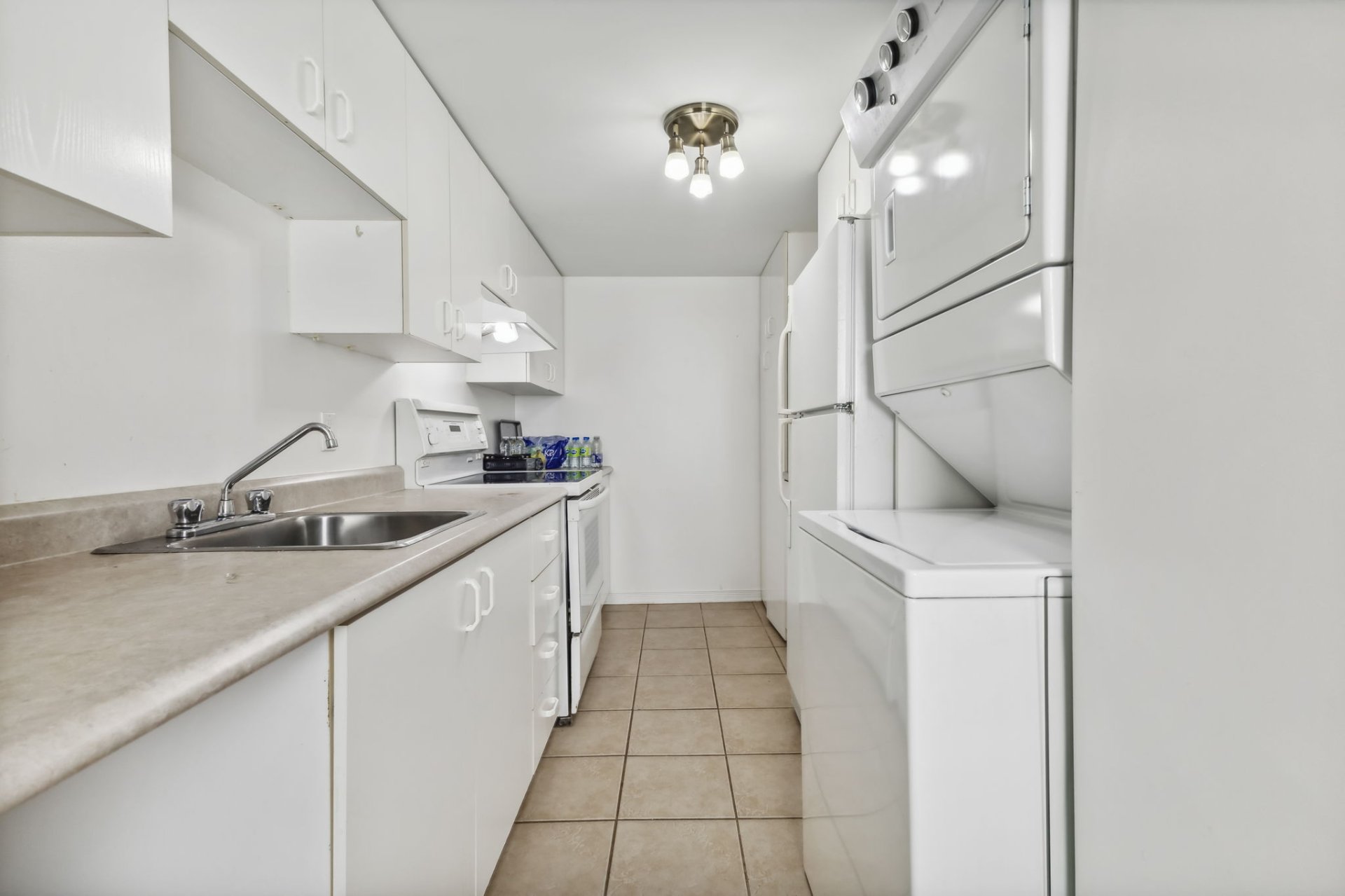 Gatineau (Aylmer), QC J9H 7G1, Canada, 6 Bedrooms Bedrooms, ,1 BathroomBathrooms,Residential,Active,31968