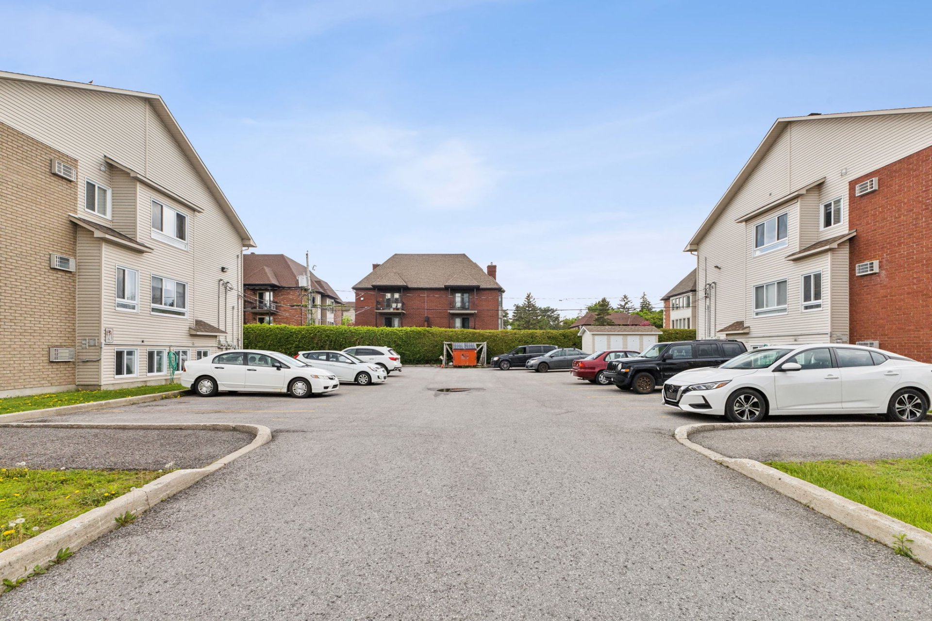 Gatineau (Aylmer), QC J9H 7G1, Canada, 6 Bedrooms Bedrooms, ,1 BathroomBathrooms,Residential,Active,31968