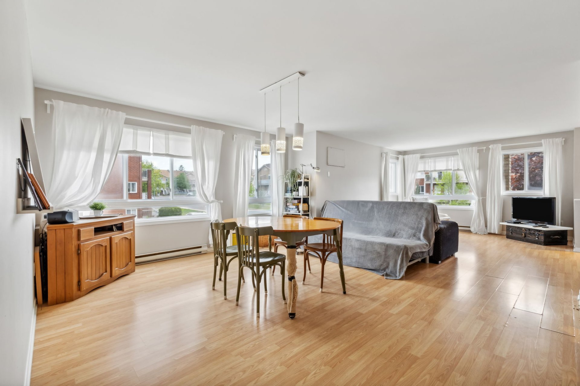 Gatineau (Aylmer), QC J9H 7G1, Canada, 6 Bedrooms Bedrooms, ,1 BathroomBathrooms,Residential,Active,31968