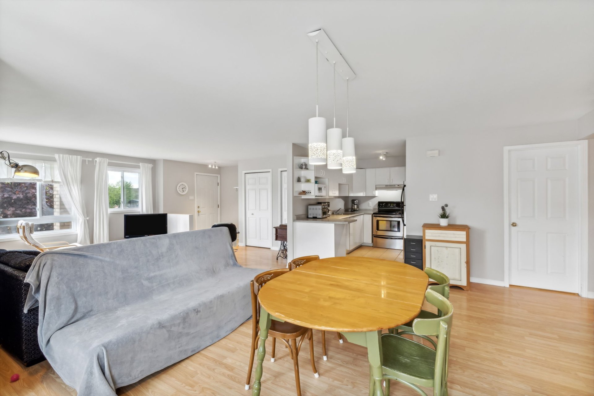 Gatineau (Aylmer), QC J9H 7G1, Canada, 6 Bedrooms Bedrooms, ,1 BathroomBathrooms,Residential,Active,31968