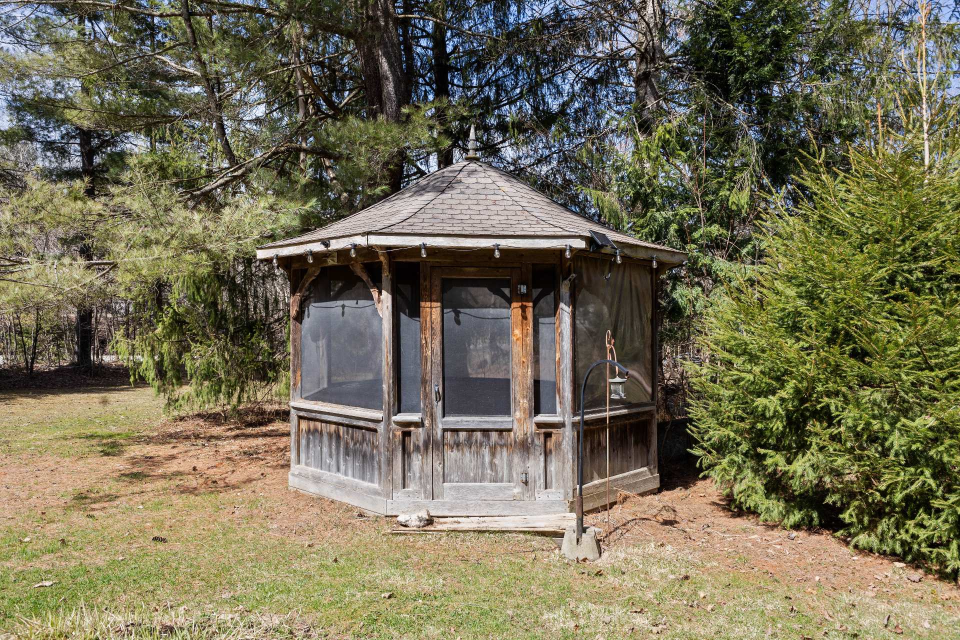 Chelsea, QC J9B 1P4, Canada, 3 Bedrooms Bedrooms, ,1 BathroomBathrooms,Residential,Active,122155