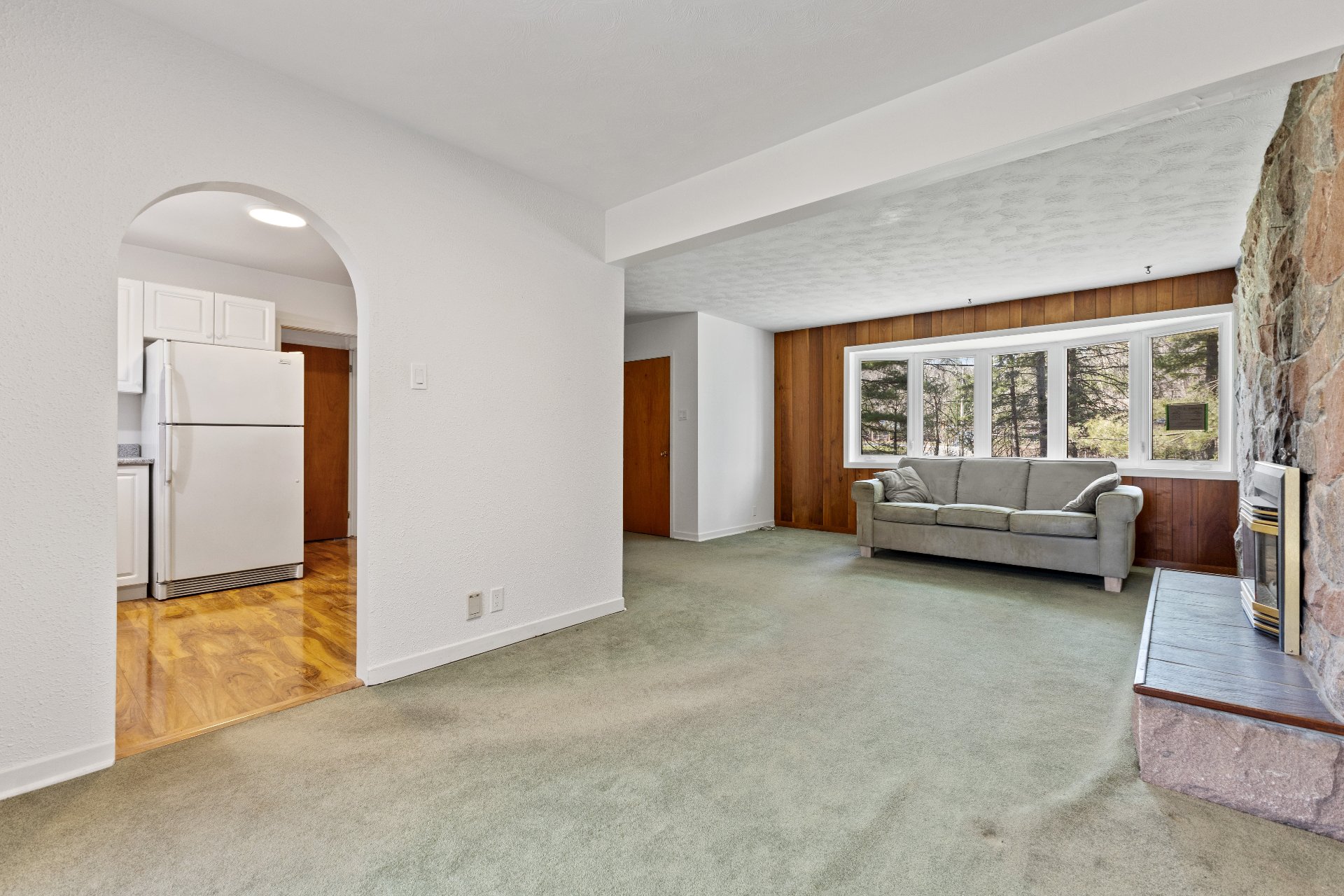 Chelsea, QC J9B 1P4, Canada, 3 Bedrooms Bedrooms, ,1 BathroomBathrooms,Residential,Active,122155