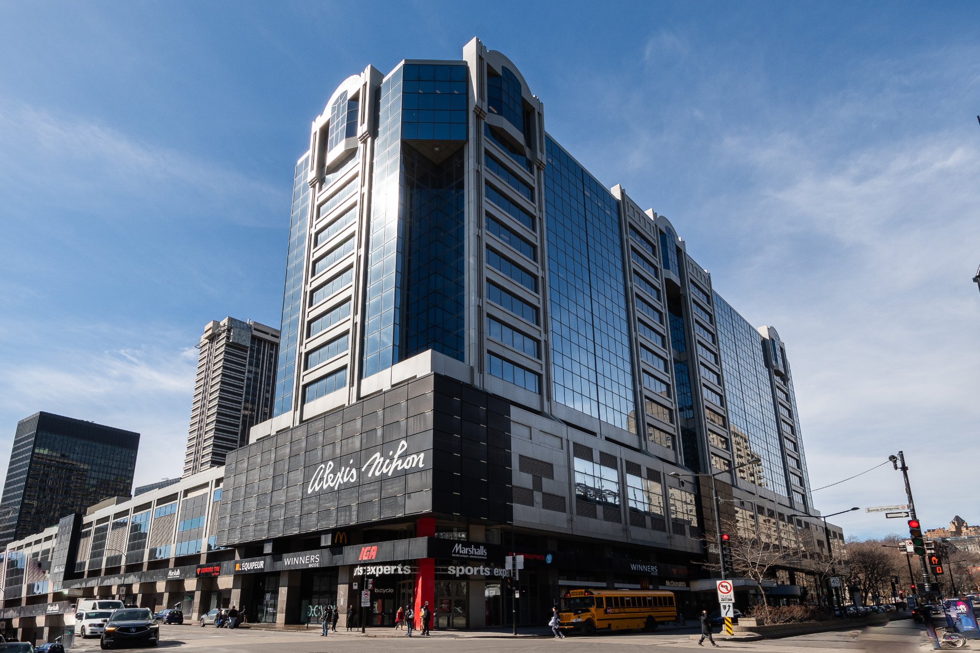 Montréal (Ville-Marie), QC H3H 0A2, Canada, 1 Bedroom Bedrooms, ,1 BathroomBathrooms,Residential,Active,95325