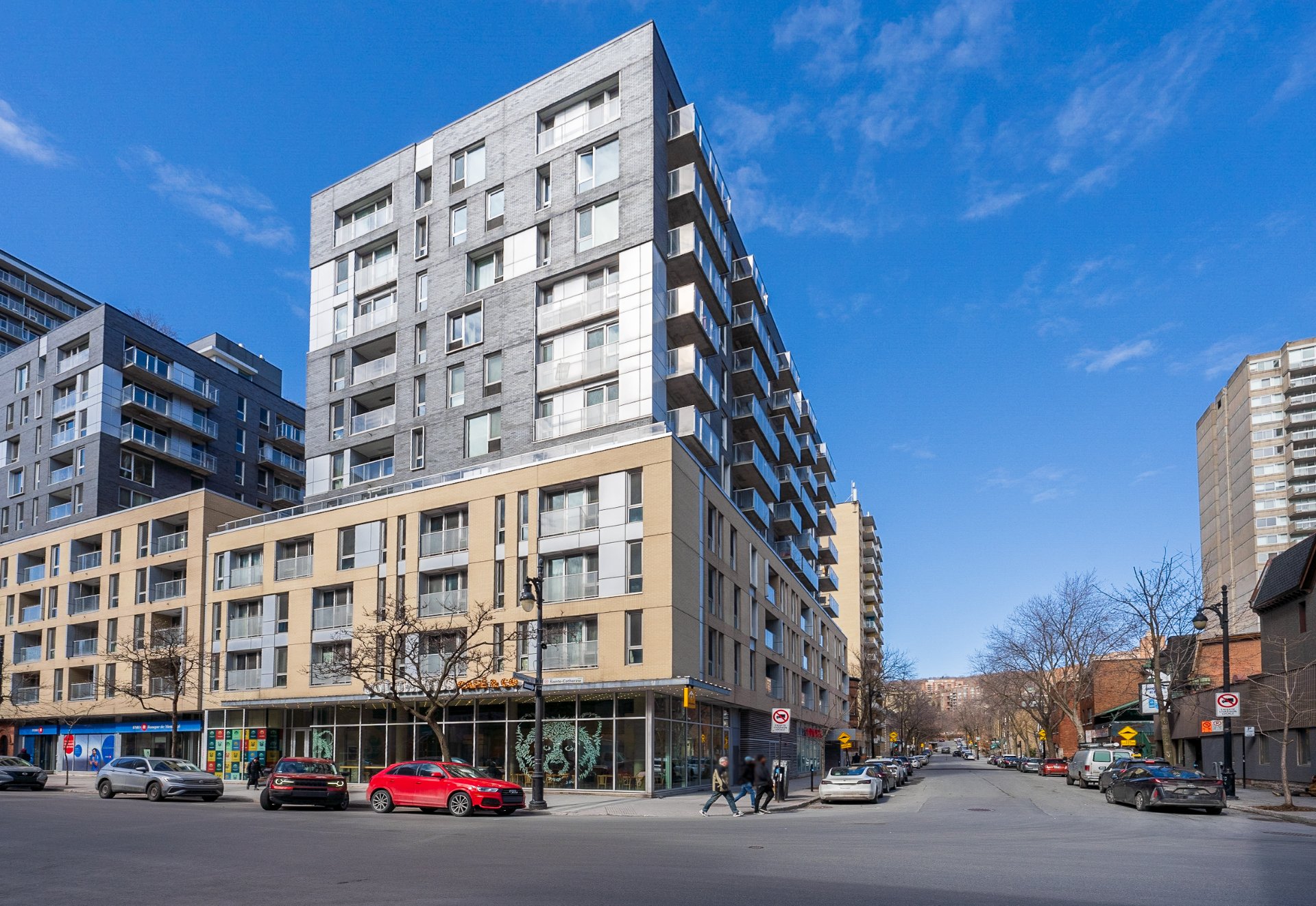 Montréal (Ville-Marie), QC H3H 0A2, Canada, 1 Bedroom Bedrooms, ,1 BathroomBathrooms,Residential,Active,95325