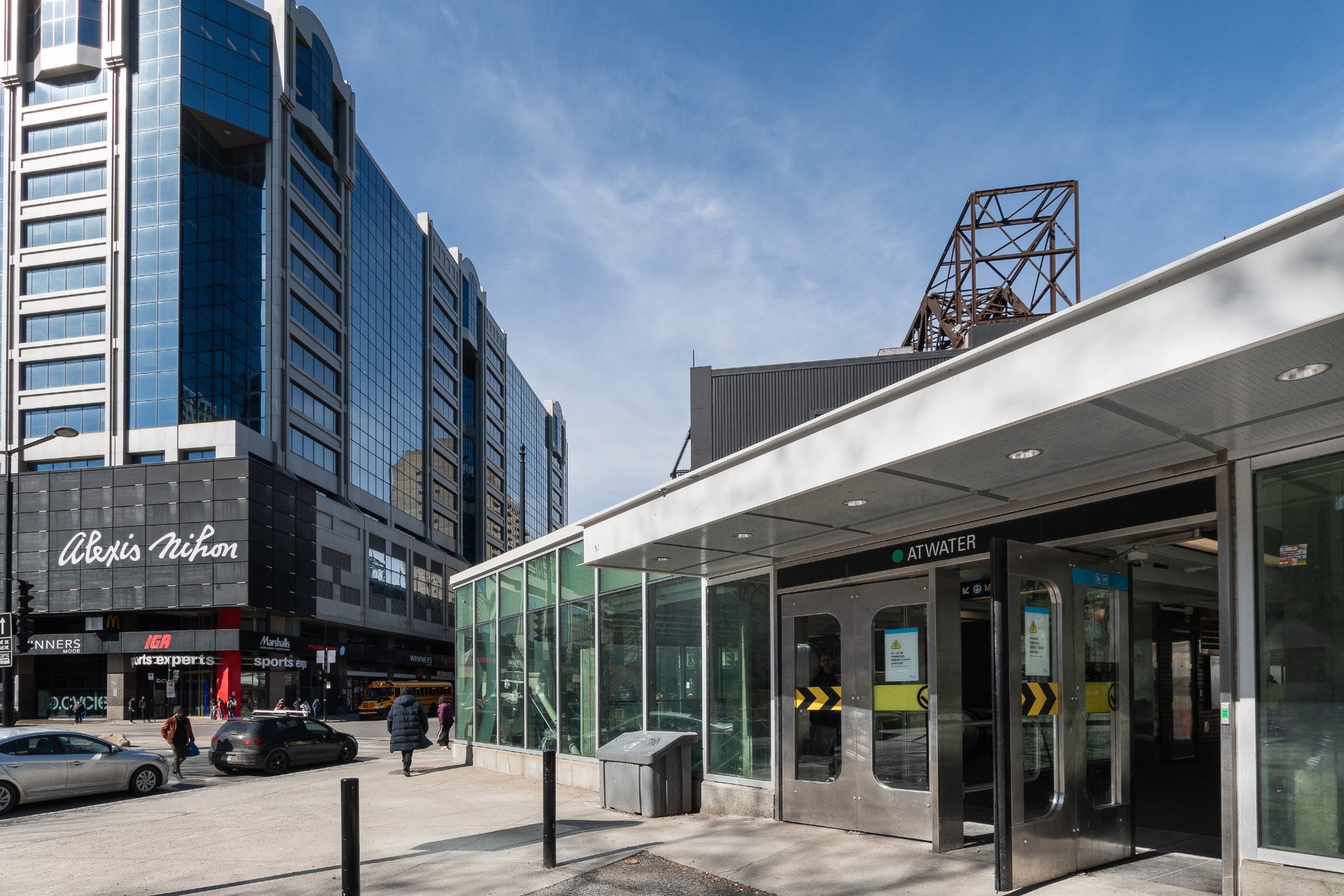 Montréal (Ville-Marie), QC H3H 0A2, Canada, 1 Bedroom Bedrooms, ,1 BathroomBathrooms,Residential,Active,95325