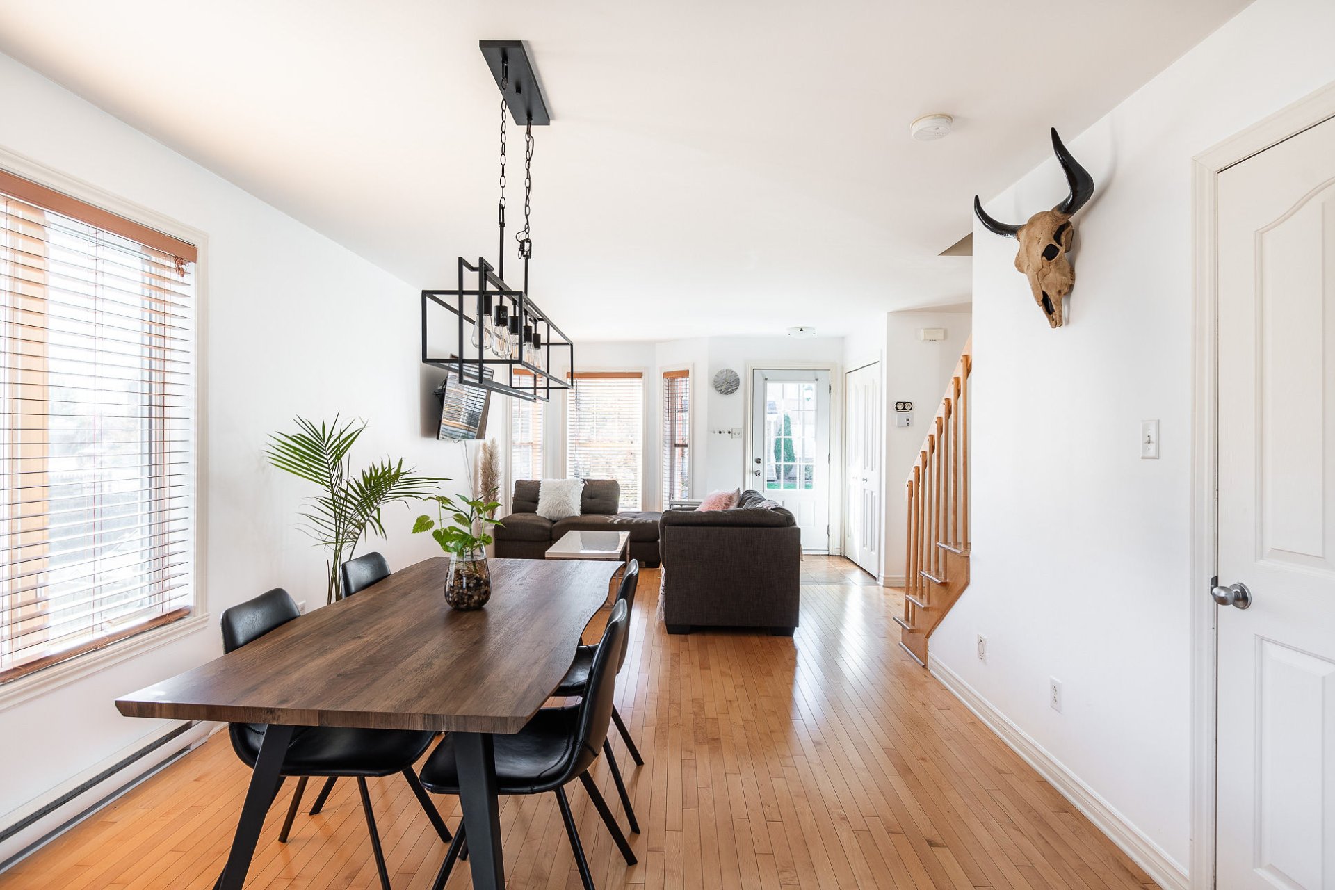 L'Épiphanie, QC J5X 0A6, Canada, 2 Bedrooms Bedrooms, ,2 BathroomsBathrooms,Residential,Active,37625