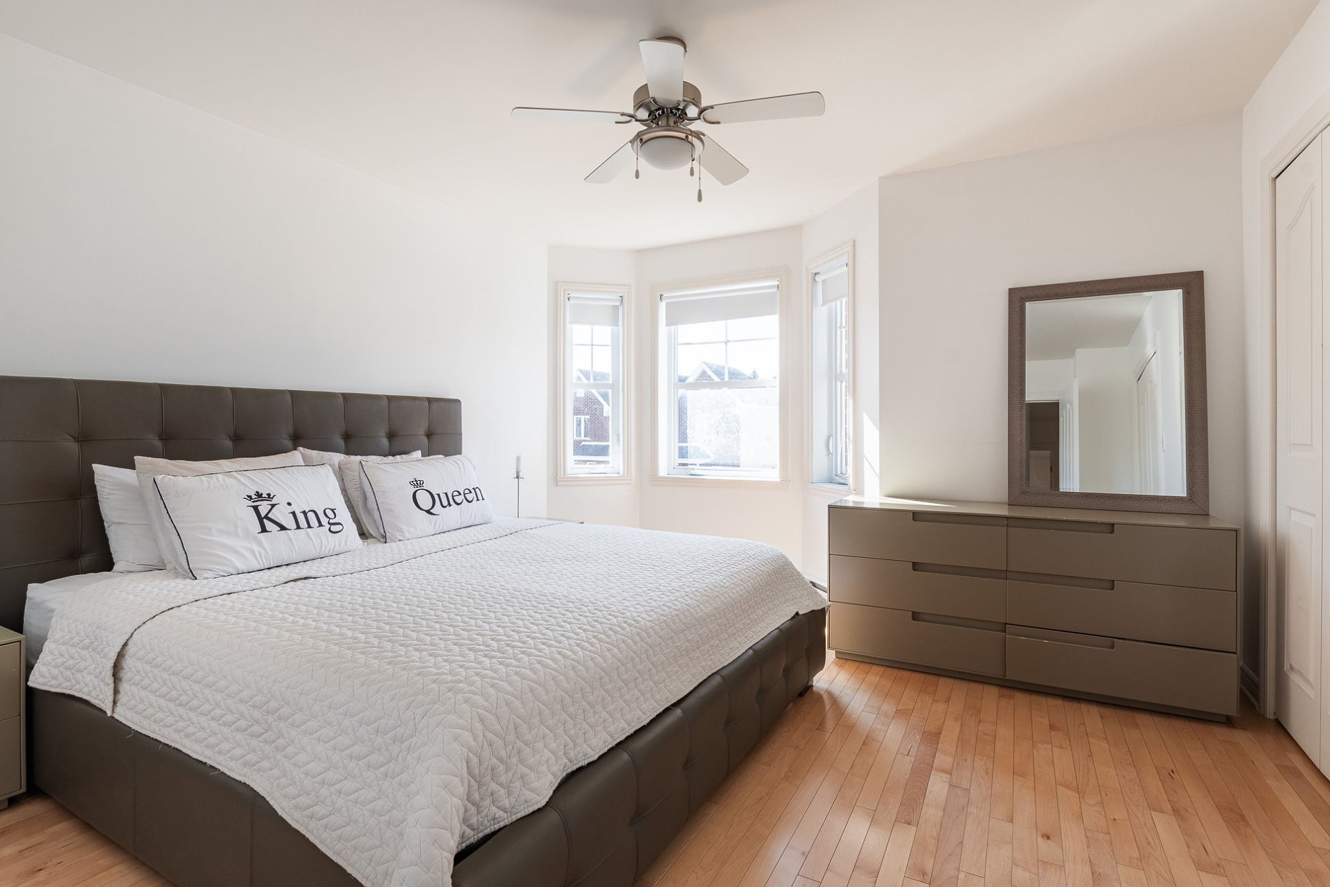 L'Épiphanie, QC J5X 0A6, Canada, 2 Bedrooms Bedrooms, ,2 BathroomsBathrooms,Residential,Active,37625