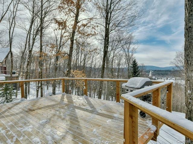 Saint-Donat, QC J0T 2C0, Canada, 3 Bedrooms Bedrooms, ,3 BathroomsBathrooms,Residential,Active,20265