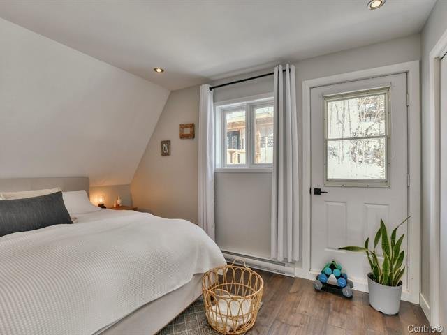 Saint-Donat, QC J0T 2C0, Canada, 3 Bedrooms Bedrooms, ,3 BathroomsBathrooms,Residential,Active,20265