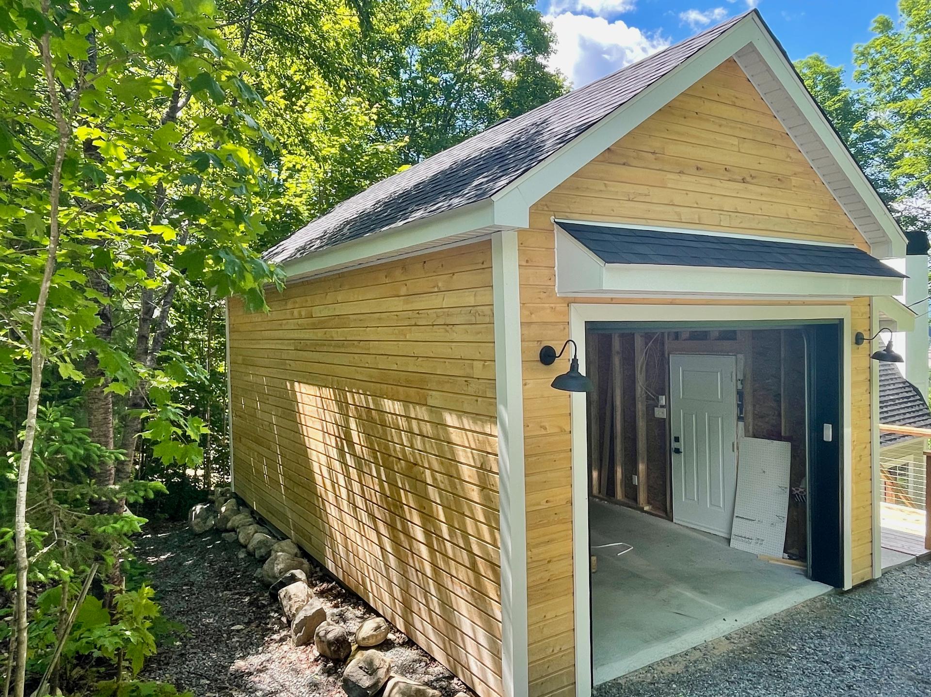 Saint-Donat, QC J0T 2C0, Canada, 3 Bedrooms Bedrooms, ,3 BathroomsBathrooms,Residential,Active,20265