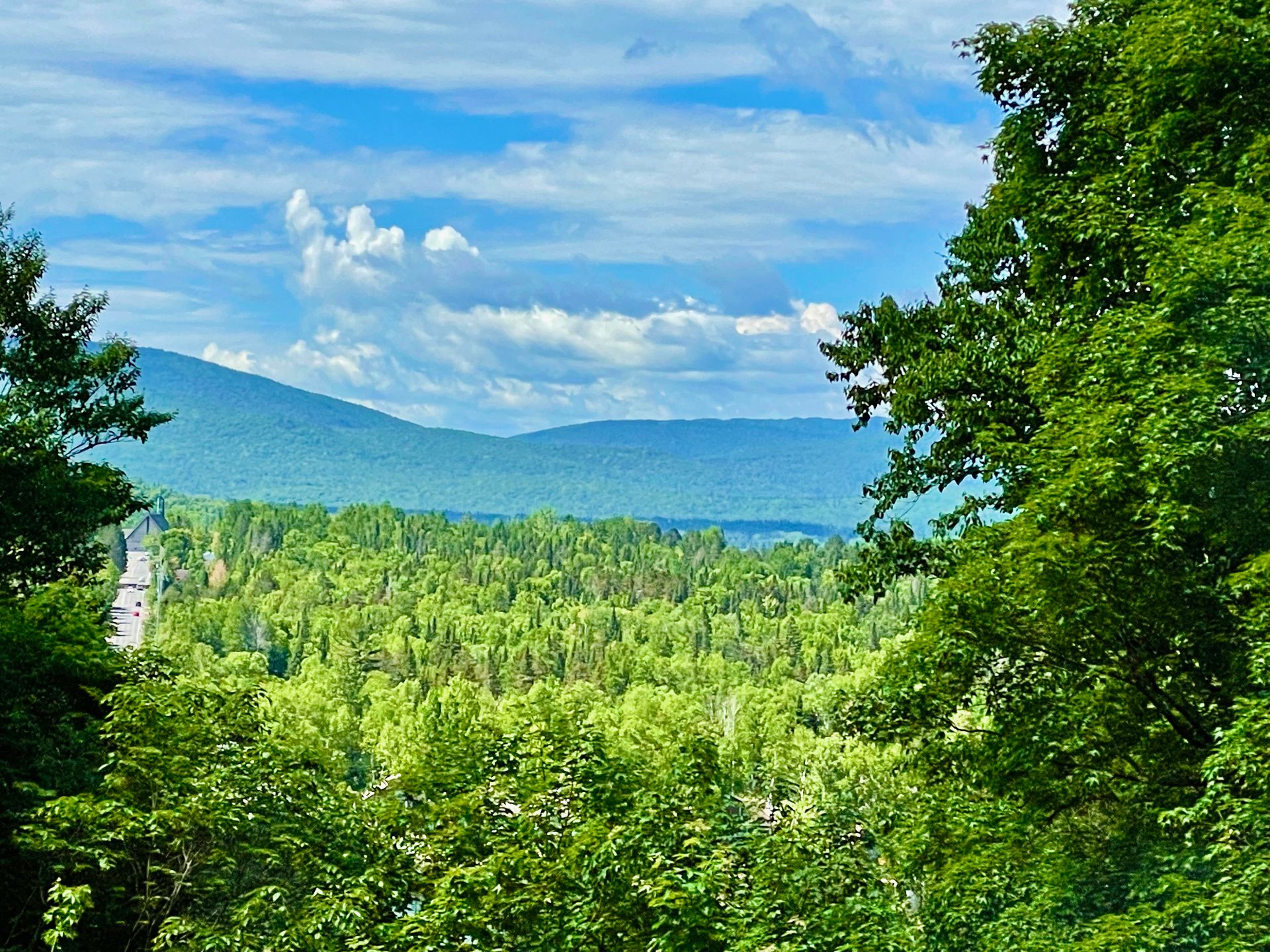 Saint-Donat, QC J0T 2C0, Canada, 3 Bedrooms Bedrooms, ,3 BathroomsBathrooms,Residential,Active,20265