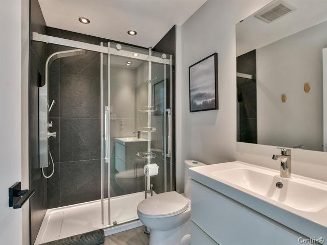 Saint-Donat, QC J0T 2C0, Canada, 3 Bedrooms Bedrooms, ,3 BathroomsBathrooms,Residential,Active,20265