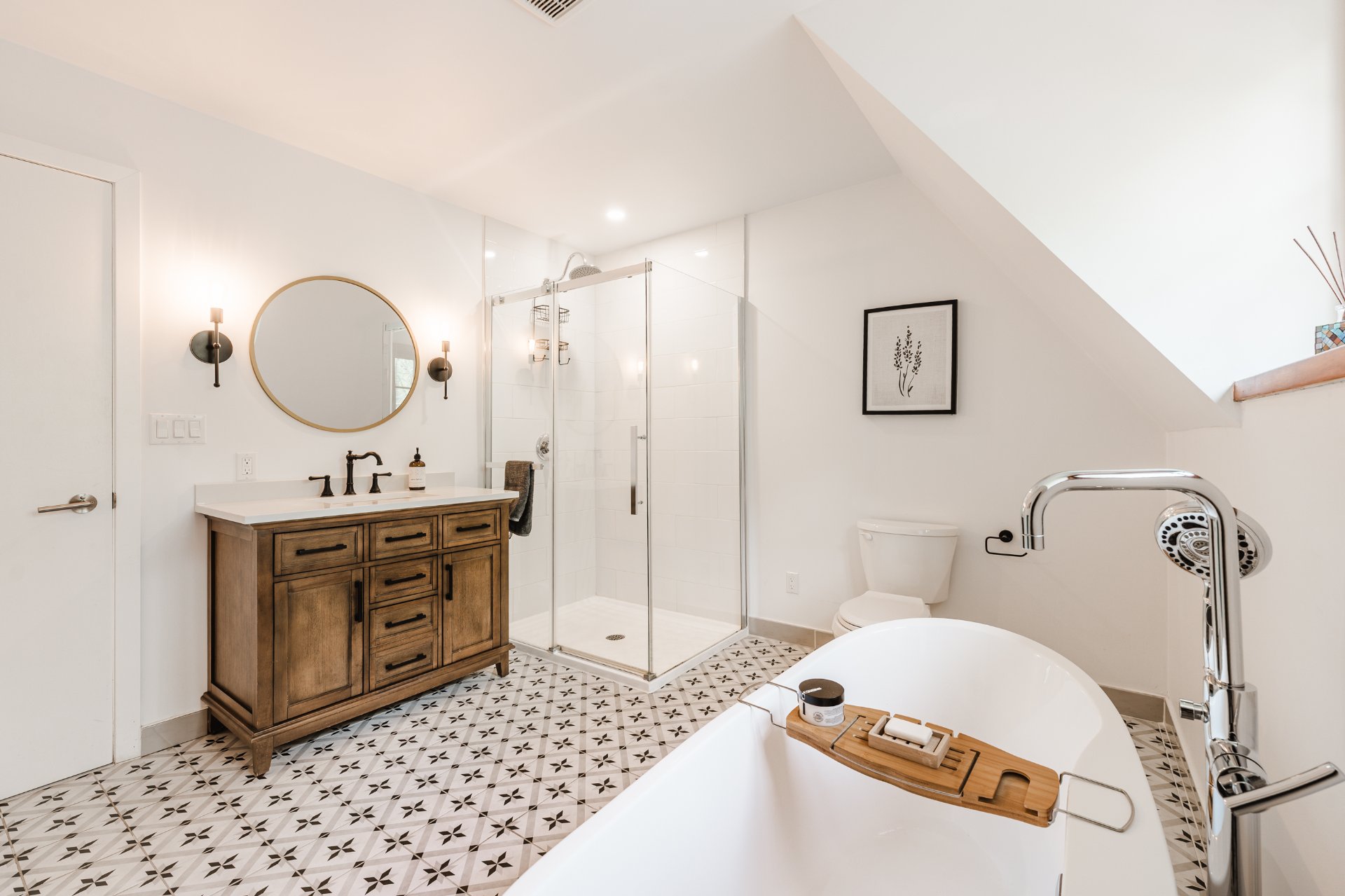 Saint-Armand, QC J0J 1N0, Canada, 5 Bedrooms Bedrooms, ,3 BathroomsBathrooms,Residential,Active,131324