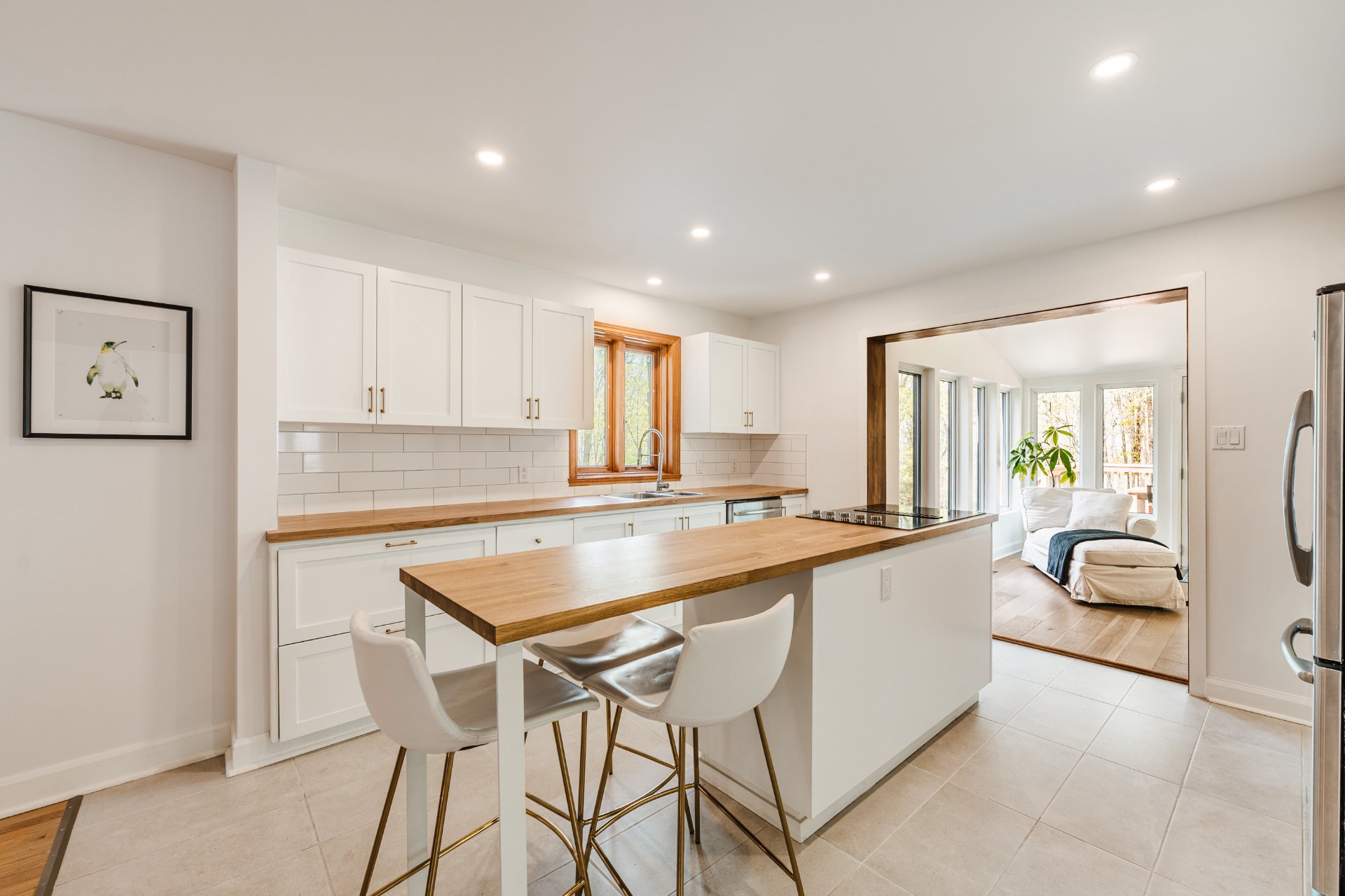 Saint-Armand, QC J0J 1N0, Canada, 5 Bedrooms Bedrooms, ,3 BathroomsBathrooms,Residential,Active,131324