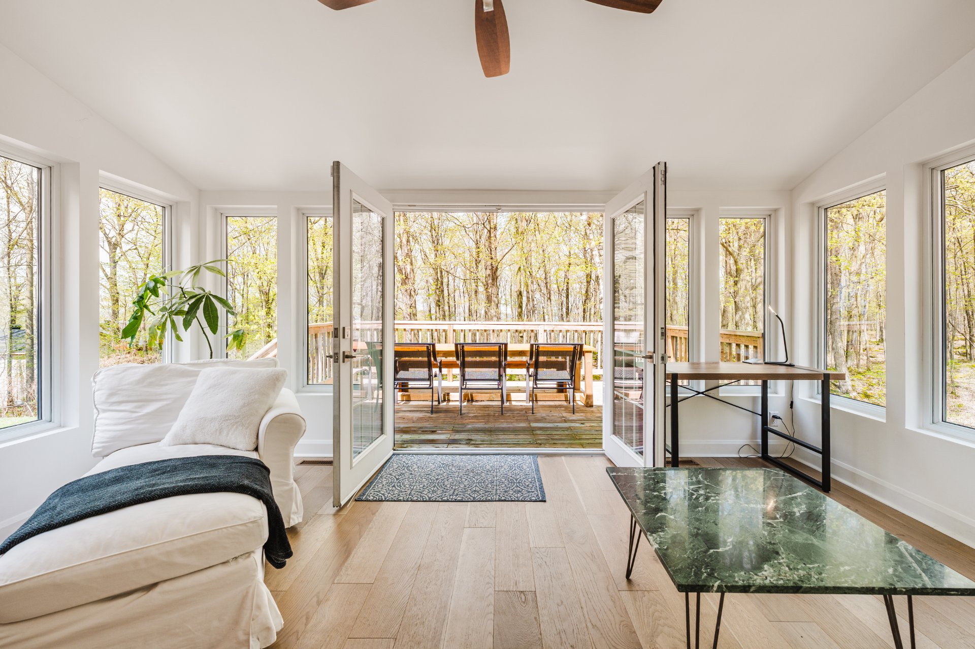 Saint-Armand, QC J0J 1N0, Canada, 5 Bedrooms Bedrooms, ,3 BathroomsBathrooms,Residential,Active,131324