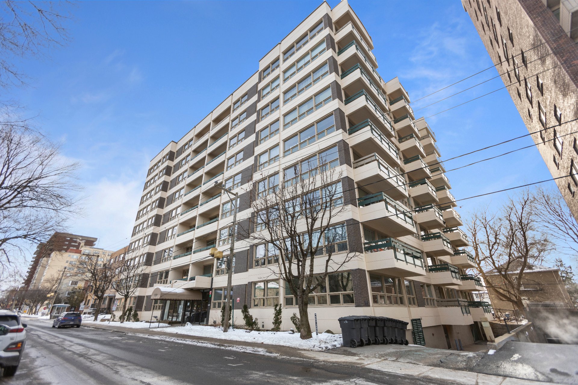 Côte-Saint-Luc, QC H3X 2W2, Canada, 2 Bedrooms Bedrooms, ,2 BathroomsBathrooms,Residential,Active,18206