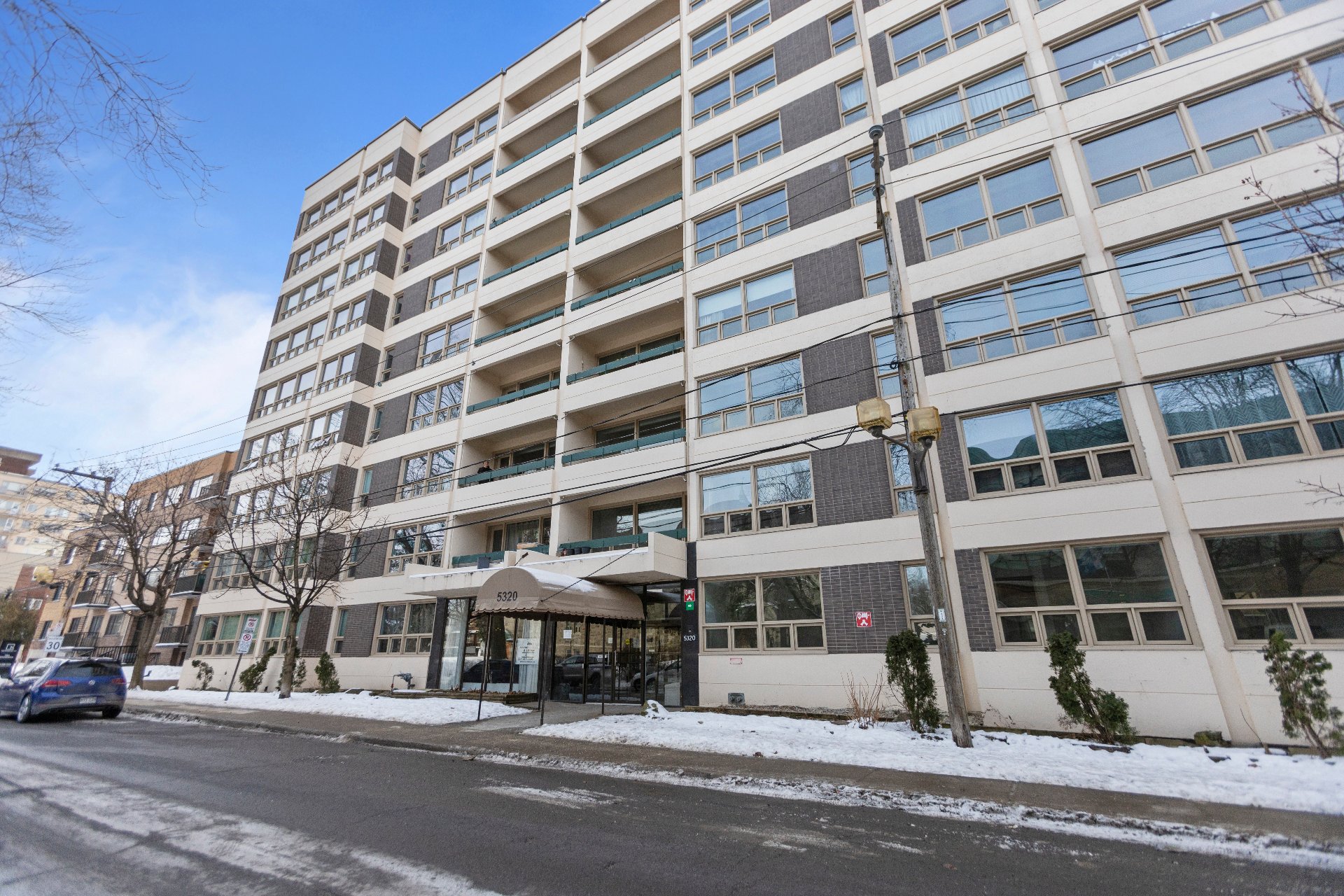 Côte-Saint-Luc, QC H3X 2W2, Canada, 2 Bedrooms Bedrooms, ,2 BathroomsBathrooms,Residential,Active,18206