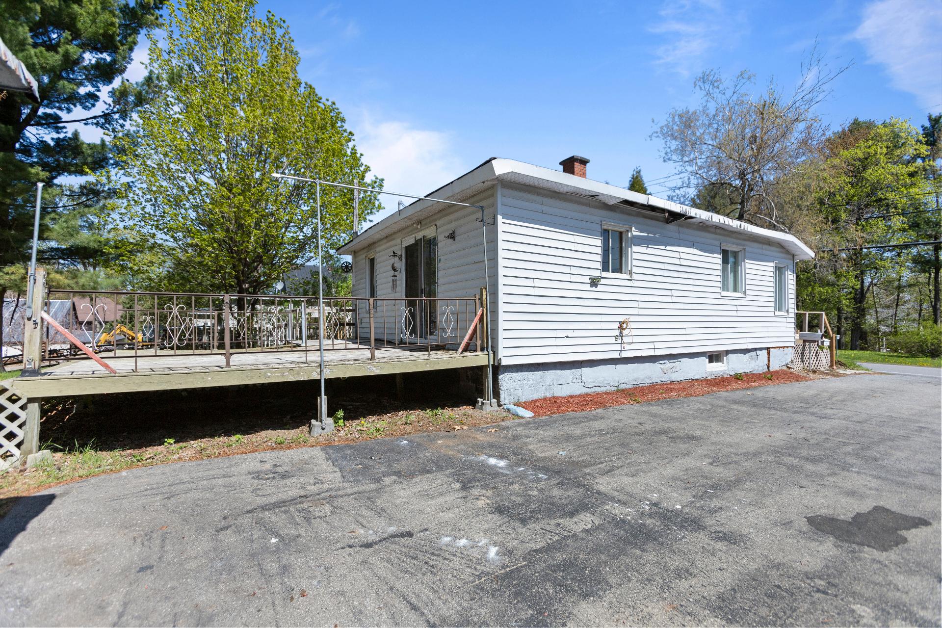 Saint-Lazare, QC J7T 2C5, Canada, 2 Bedrooms Bedrooms, ,1 BathroomBathrooms,Residential,Active,230371