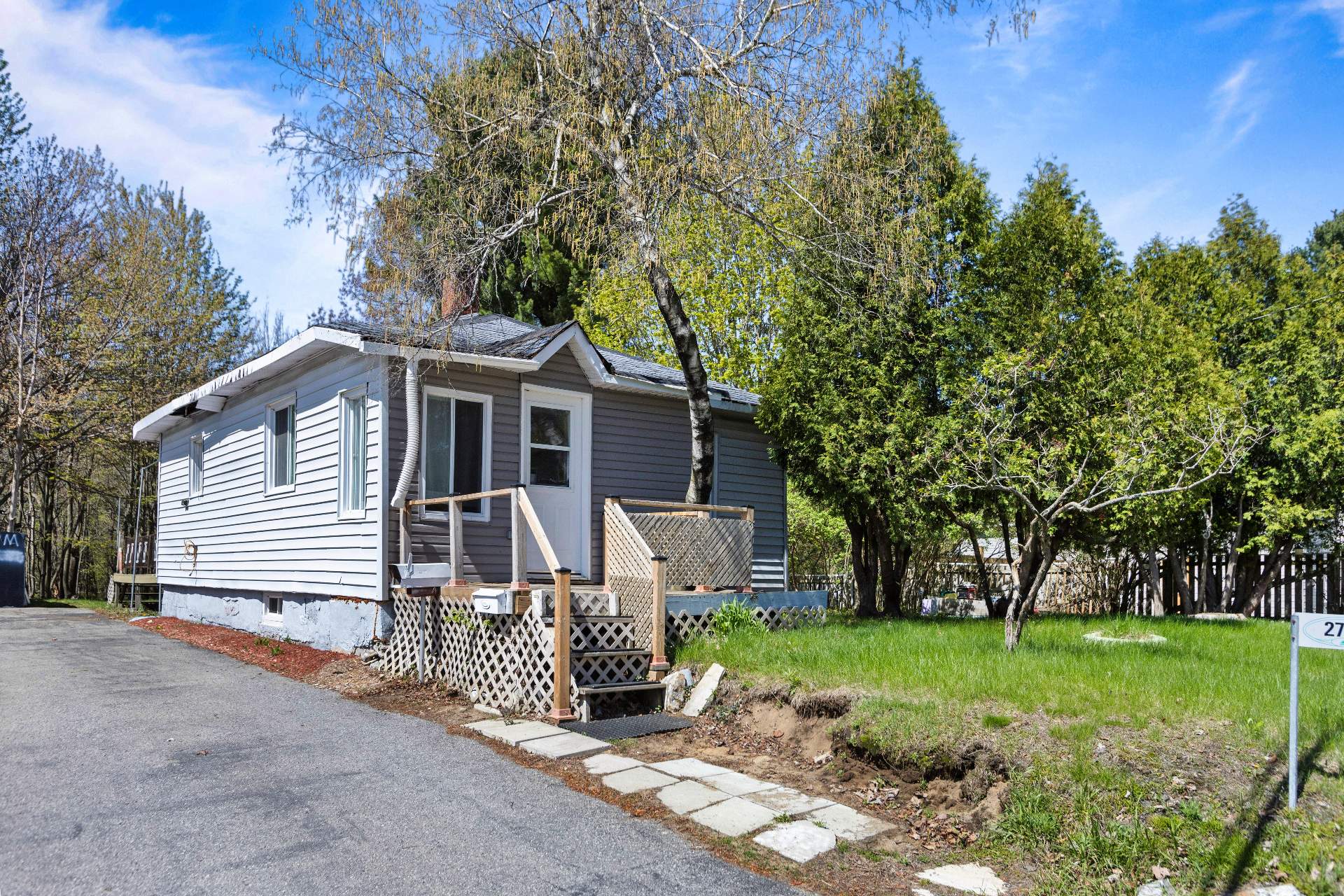 Saint-Lazare, QC J7T 2C5, Canada, 2 Bedrooms Bedrooms, ,1 BathroomBathrooms,Residential,Active,230371