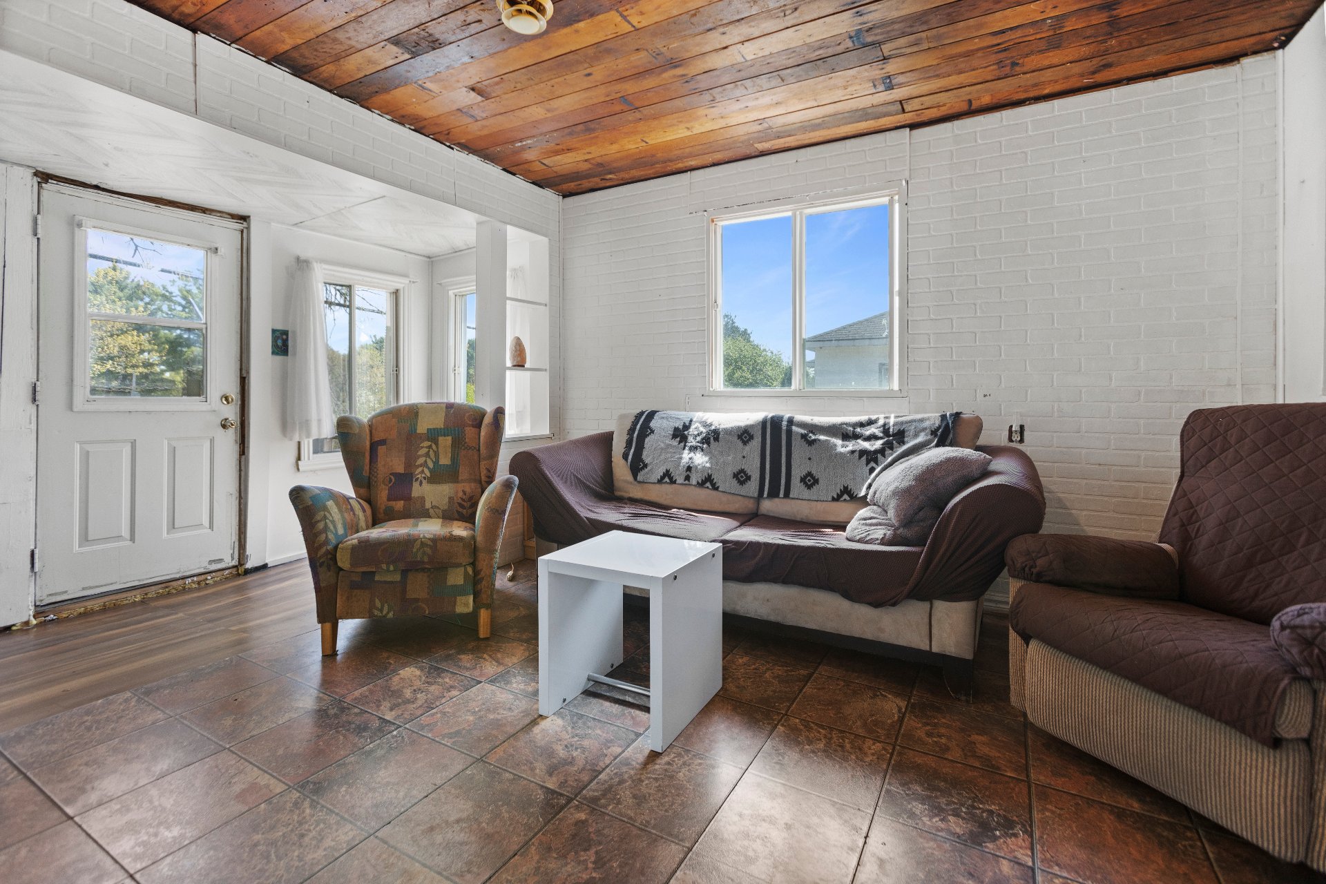 Saint-Lazare, QC J7T 2C5, Canada, 2 Bedrooms Bedrooms, ,1 BathroomBathrooms,Residential,Active,230371