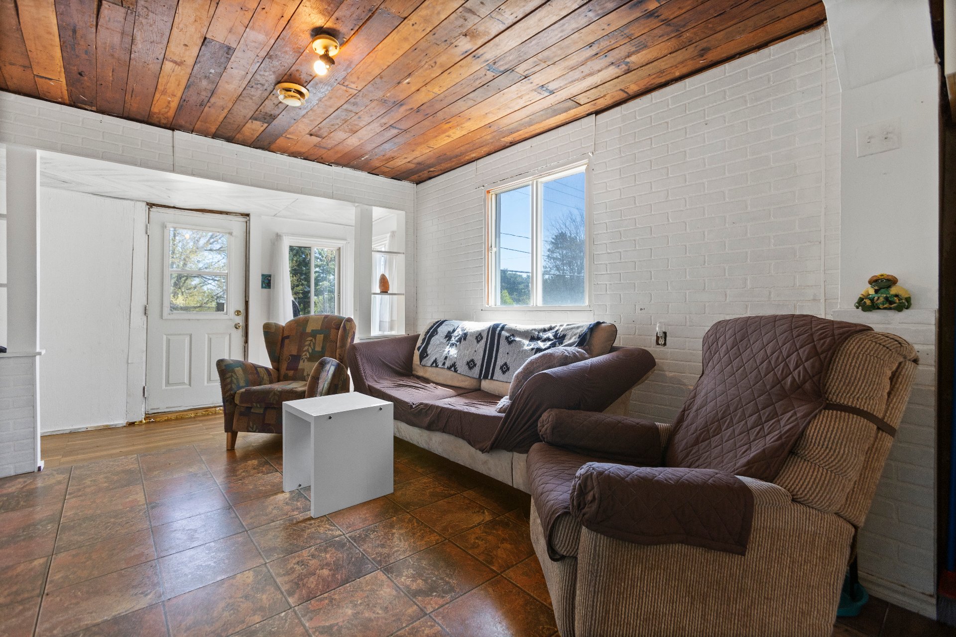 Saint-Lazare, QC J7T 2C5, Canada, 2 Bedrooms Bedrooms, ,1 BathroomBathrooms,Residential,Active,230371