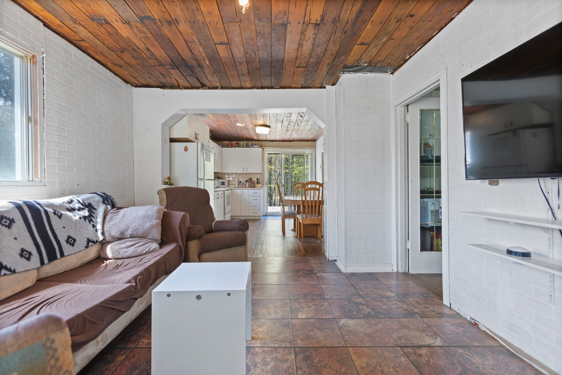 Saint-Lazare, QC J7T 2C5, Canada, 2 Bedrooms Bedrooms, ,1 BathroomBathrooms,Residential,Active,230371