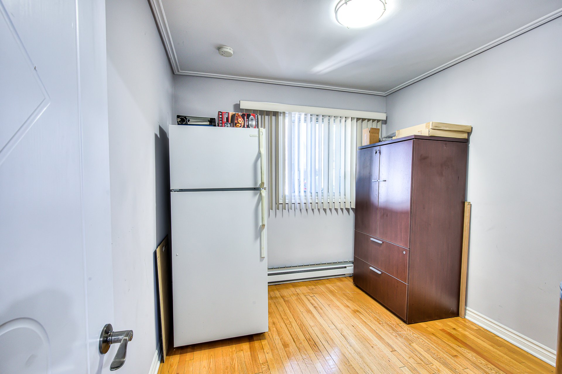 Montréal (Villeray/Saint-Michel/Parc-Extension), QC H3N 2V2, Canada, 6 Bedrooms Bedrooms, ,2 BathroomsBathrooms,Residential,Active,52918