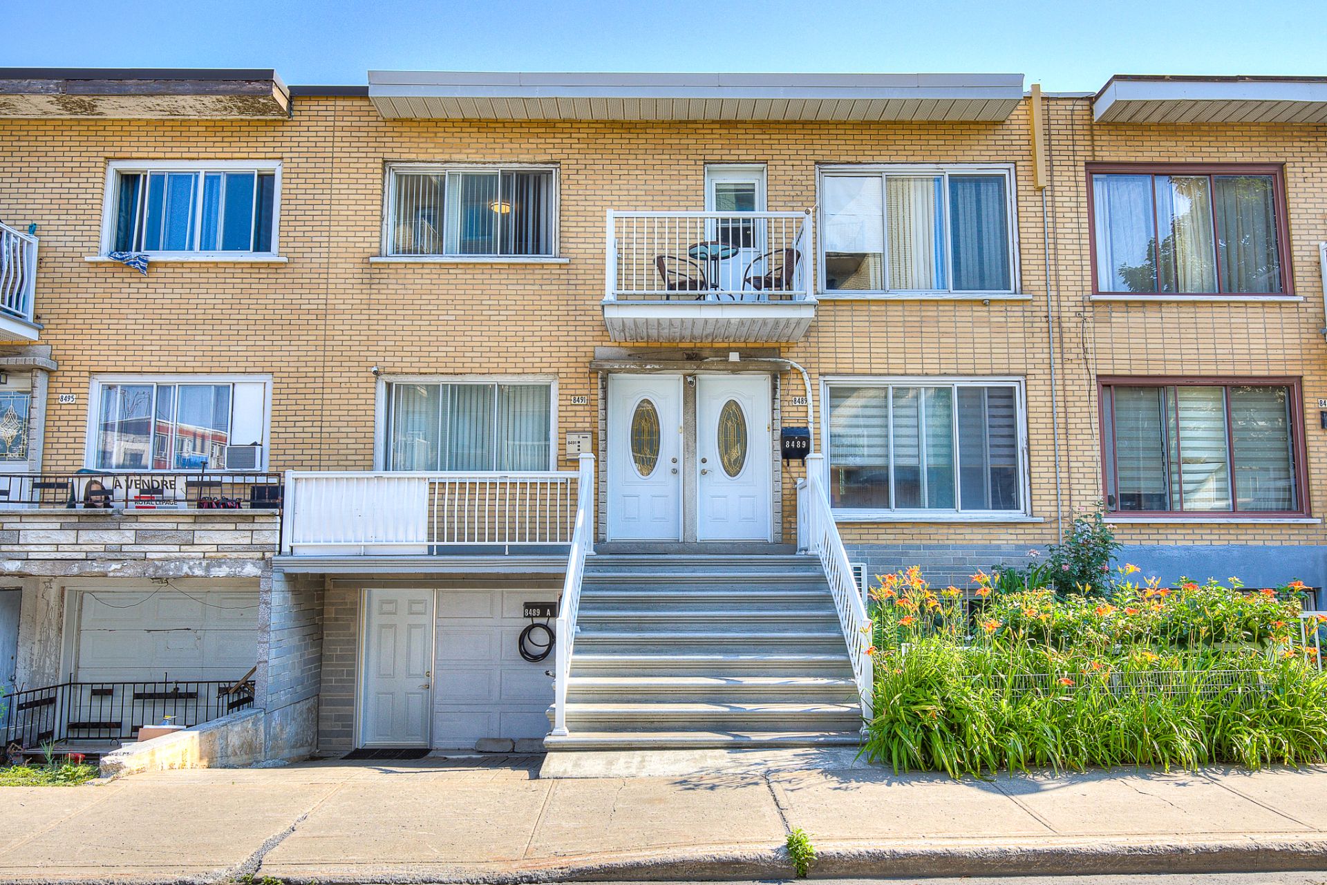 Montréal (Villeray/Saint-Michel/Parc-Extension), QC H3N 2V2, Canada, 6 Bedrooms Bedrooms, ,2 BathroomsBathrooms,Residential,Active,52918