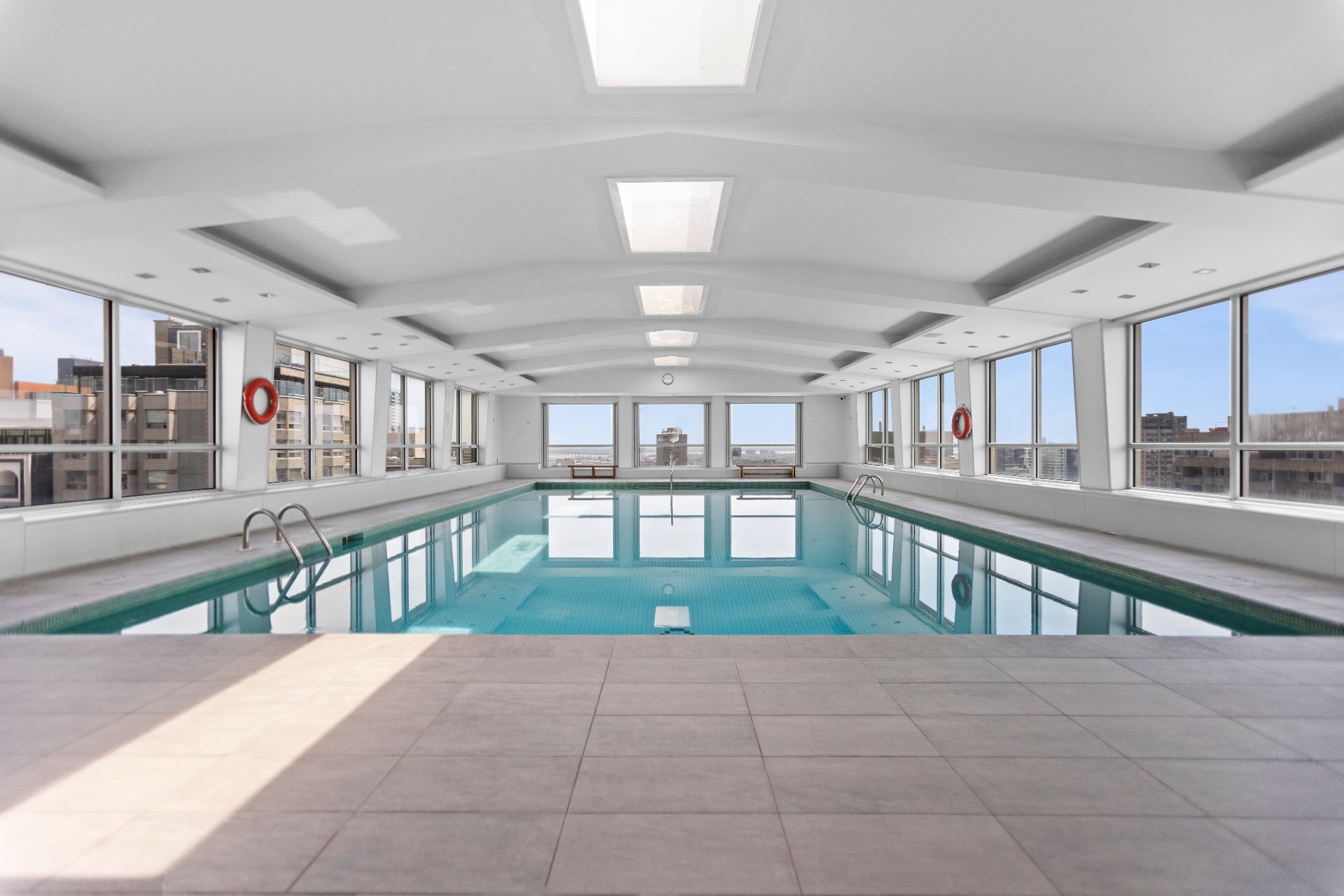 Montréal (Ville-Marie), QC H3H 2J8, Canada, 1 Bedroom Bedrooms, ,1 BathroomBathrooms,Residential,Active,46253