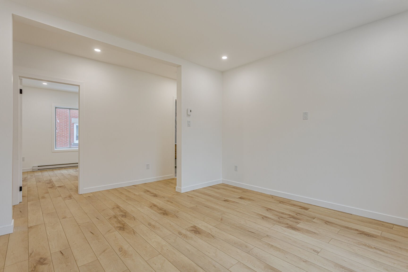 Montréal (Le Sud-Ouest), QC H4E 3C5, Canada, 4 Bedrooms Bedrooms, ,1 BathroomBathrooms,Residential,Active,132399